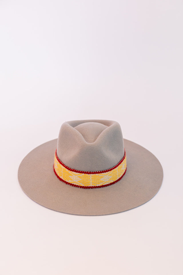 Sombrero vaquero gris claro