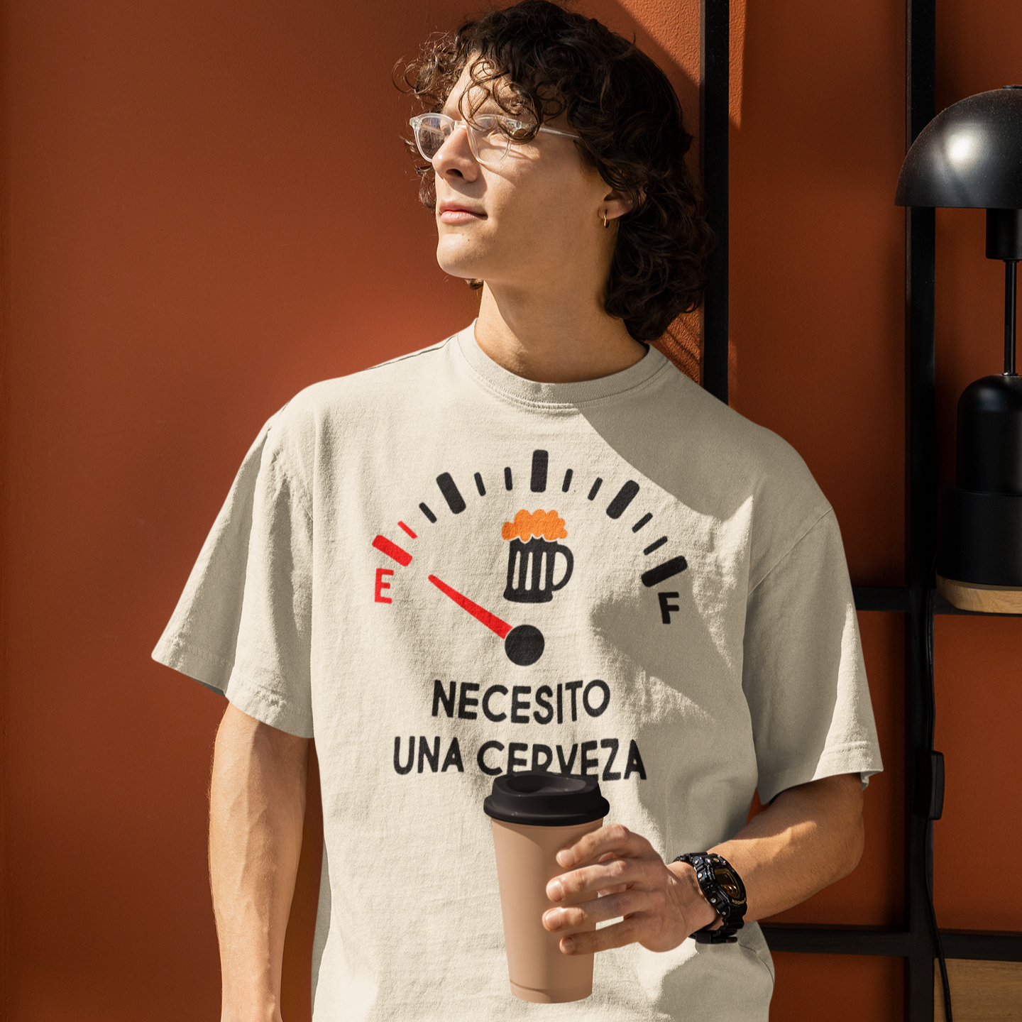 Camiseta sin mangas Necesito Una Cerveza en E | Necesito Una Cerveza, Tanque de Gas Vacío No Lleno, Camisetas divertidas de memes latinos | Unisex - 3 colores