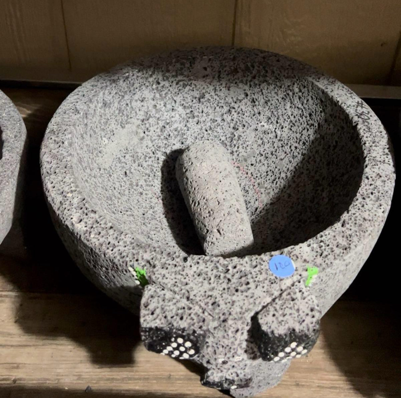 Molcajete de Cerdo Original 100% Piedra Volcánica de Lava Mortero y Mano