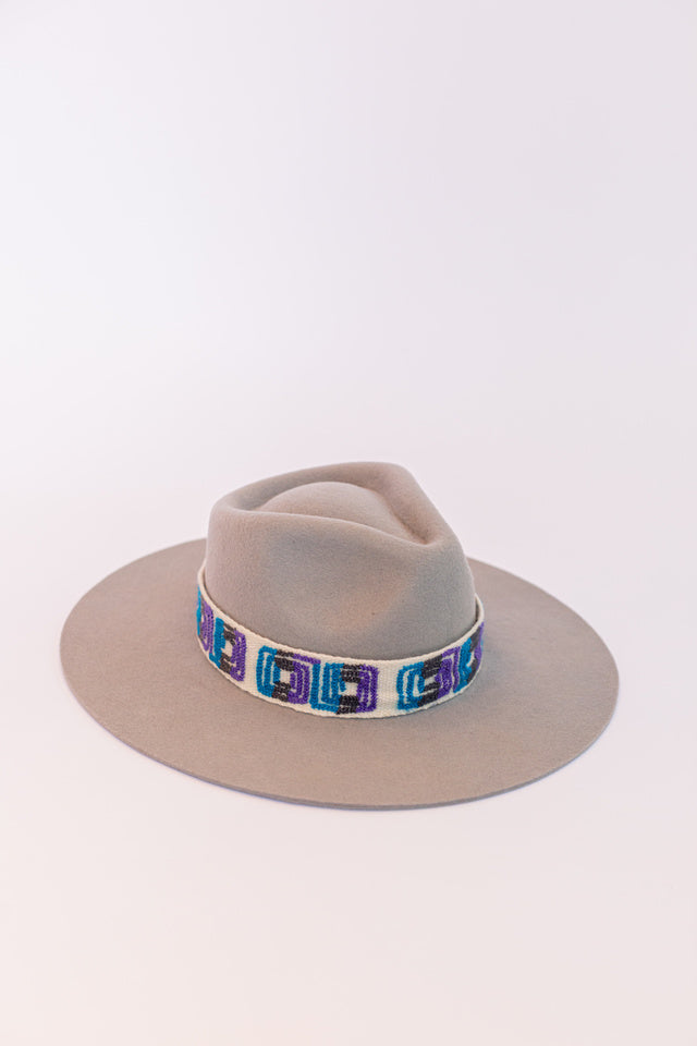 Sombrero vaquero gris claro