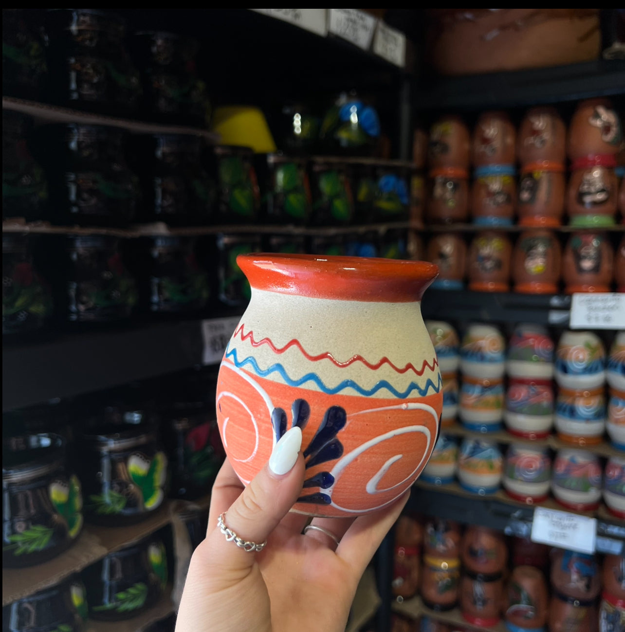Taza de engobe barro naranja rojizo