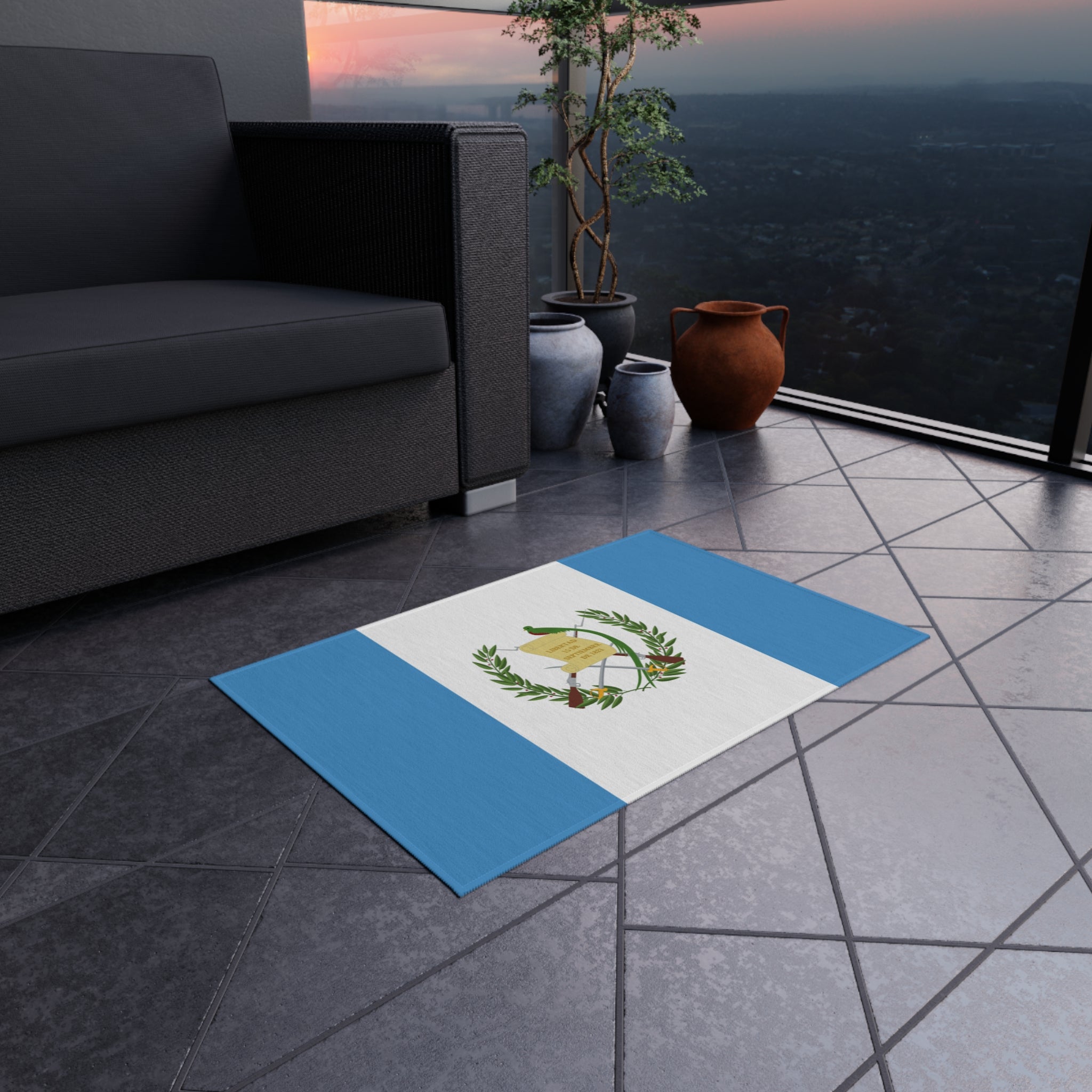Tapete Antideslizante para Exteriores Bandera de Guatemala | Villa Nueva | Mixco | Cobán | Chapín | 24"x36"
