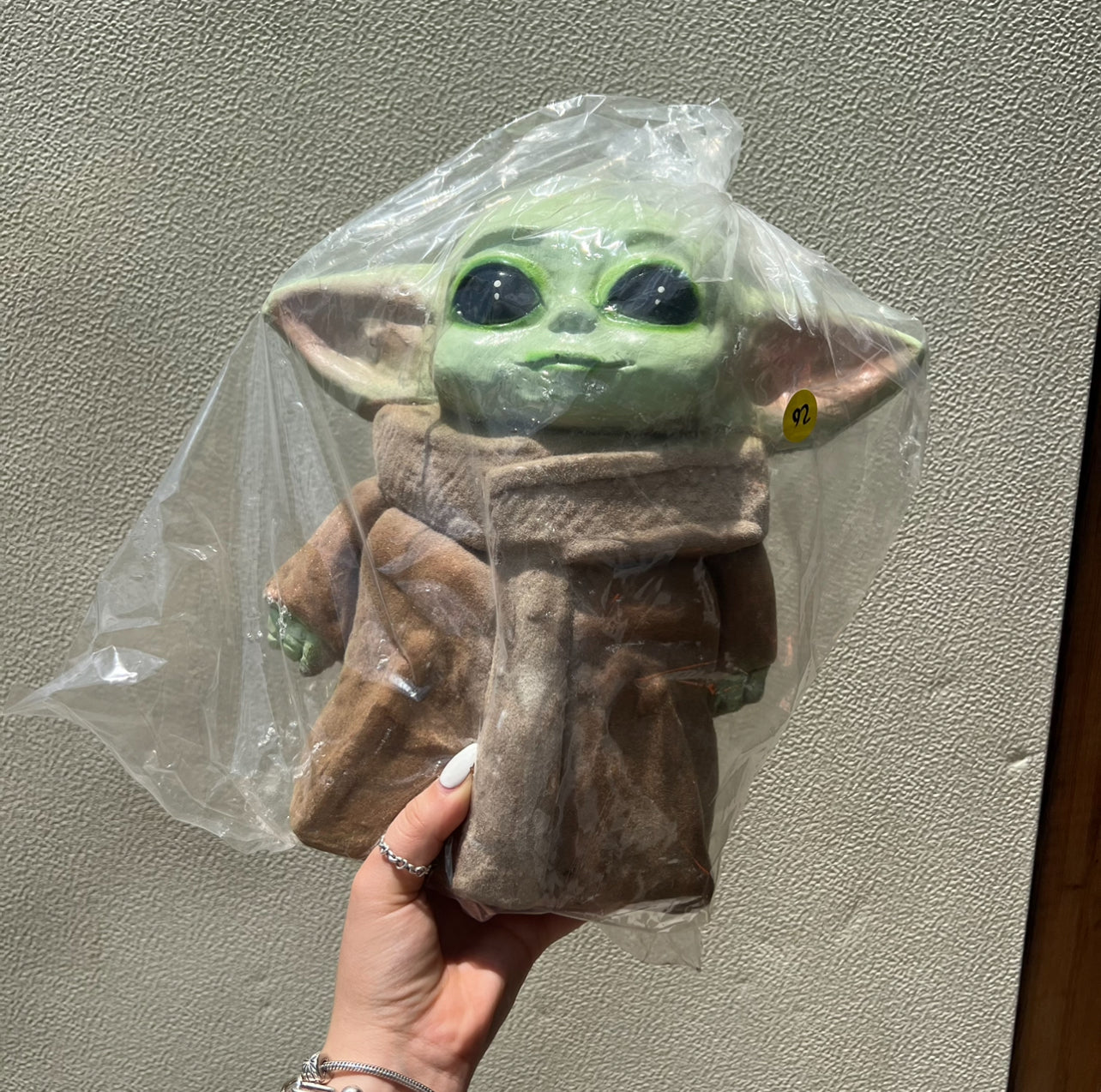 Hucha de cerámica de Yoda