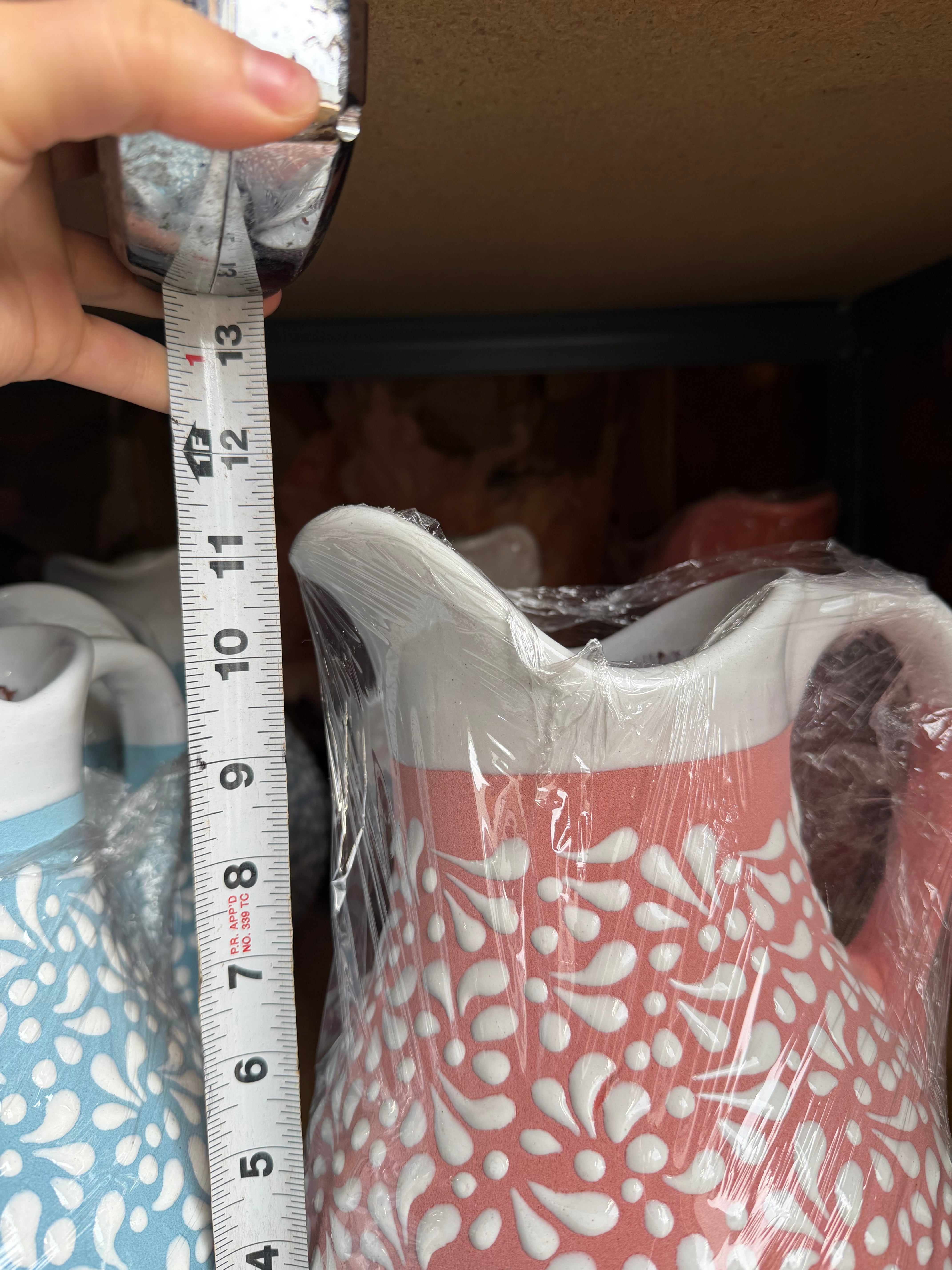 Jarra Rosa y Blanca Pintada a Mano