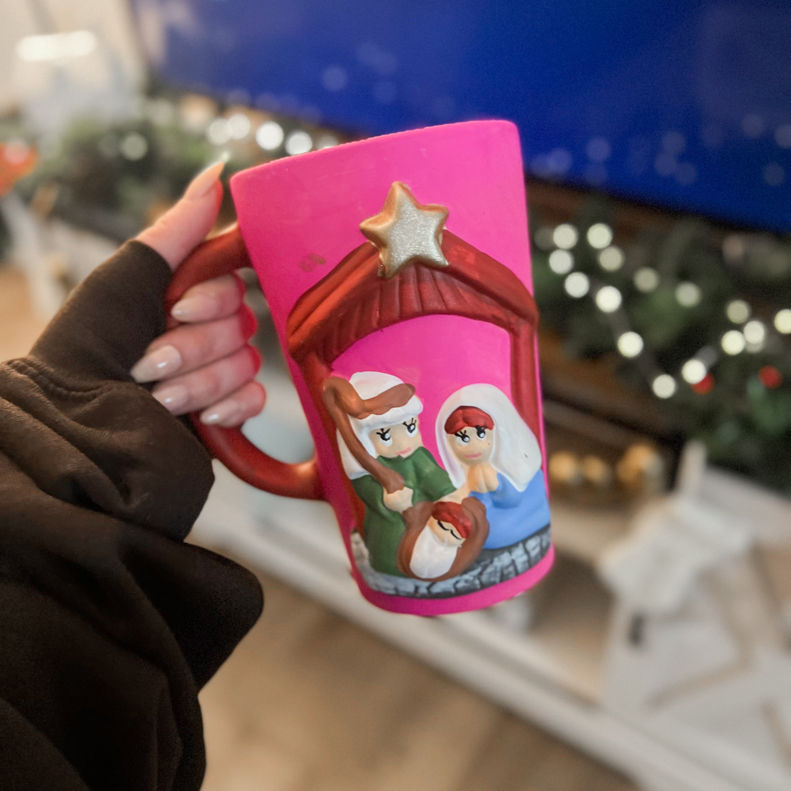 Taza artesanal del Niño Jesús