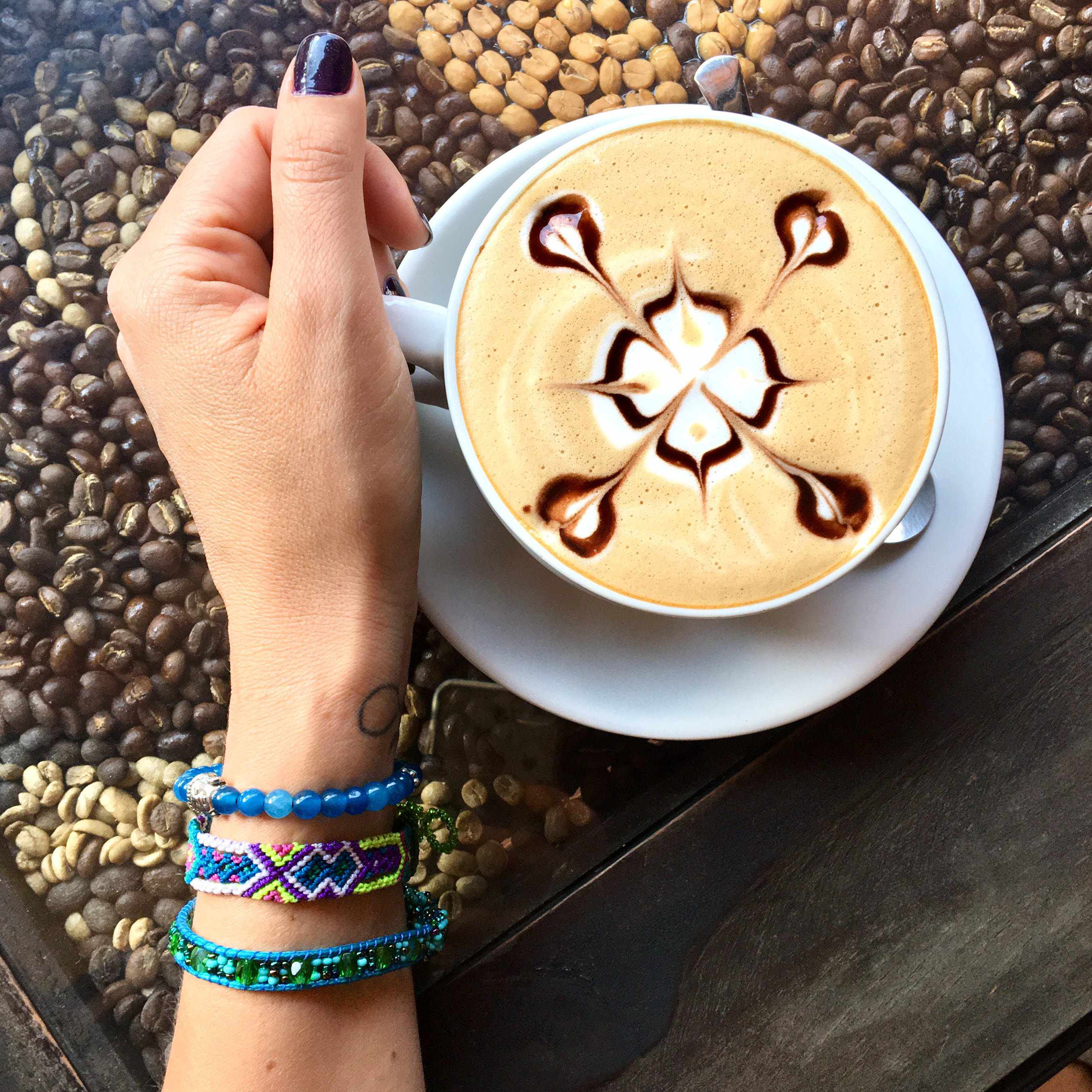 Pulsera de hilo tejido de macramé pequeña - Elige el color - México