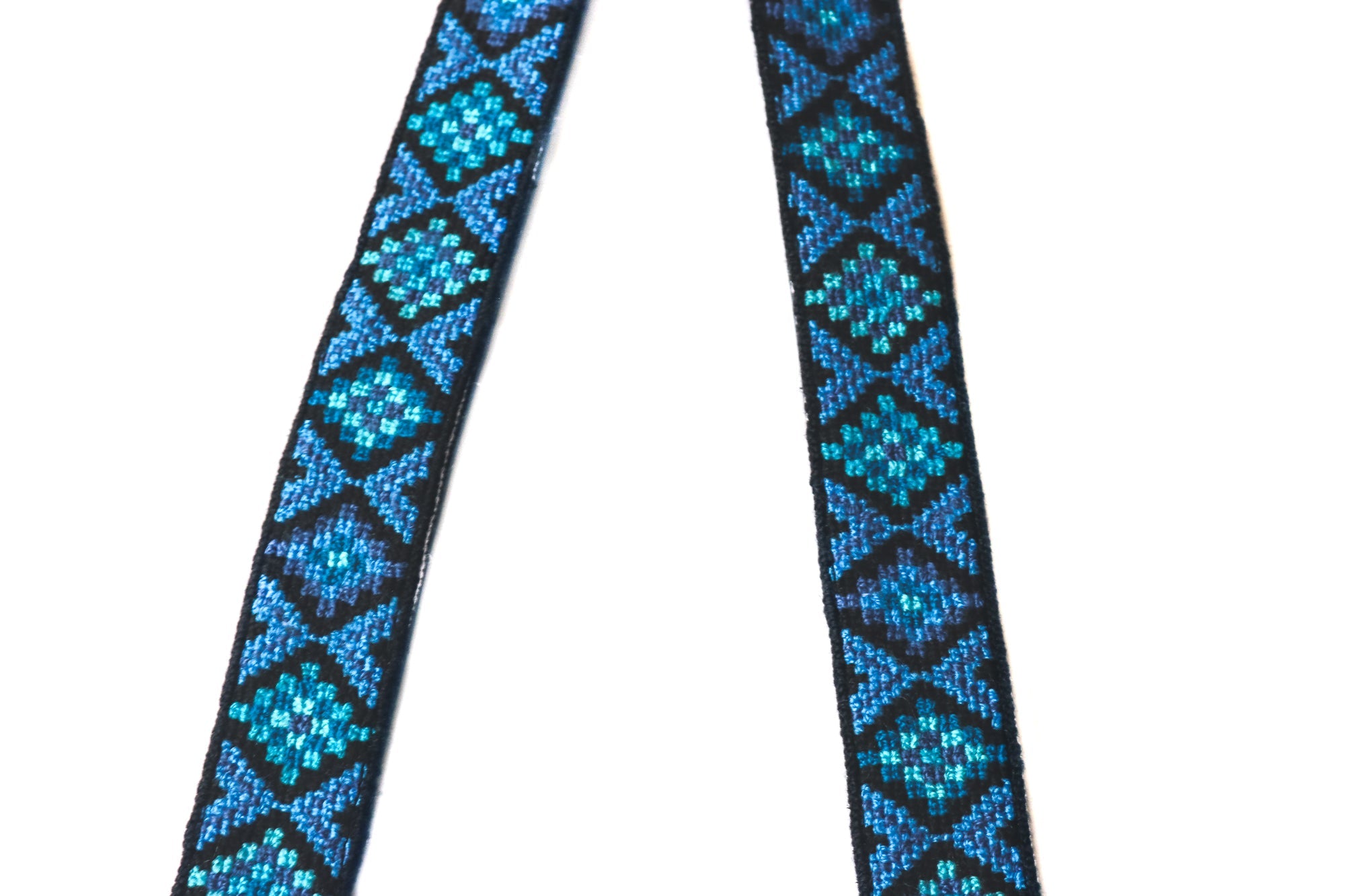 Correa de bolso Mai tejida - Azul con piel