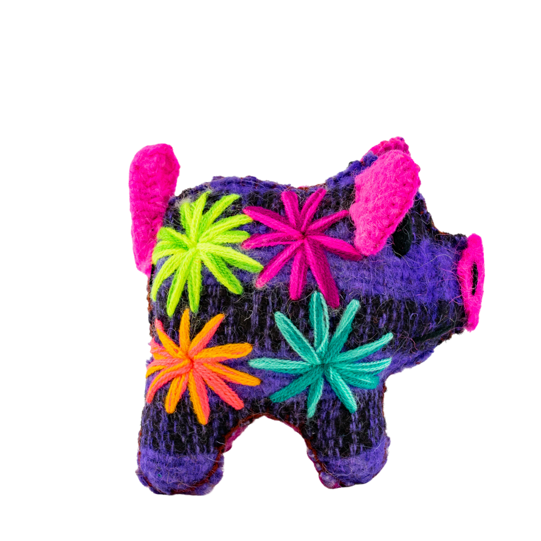 Rosie the Pig: Decoración boho de lana reciclada - México