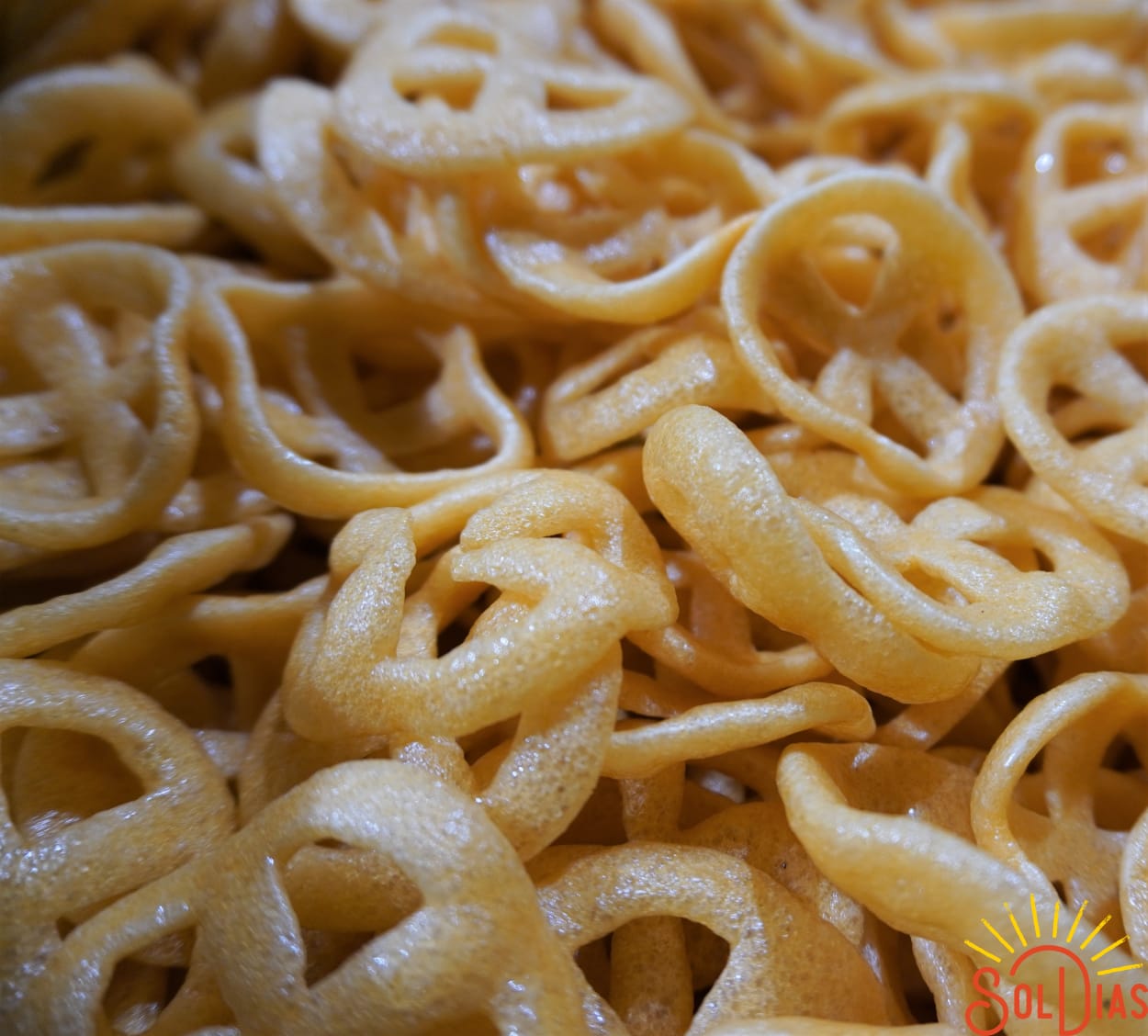 Chicharrones de Rueda | Rueditas de Trigo Fritas | 3 oz