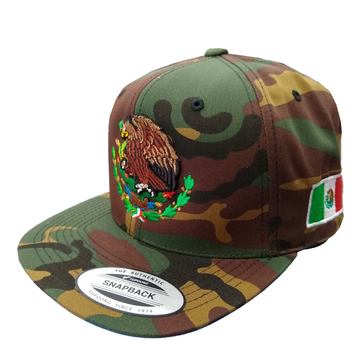 Gorra SnapBack de camuflaje de México con escudo y bandera bordados