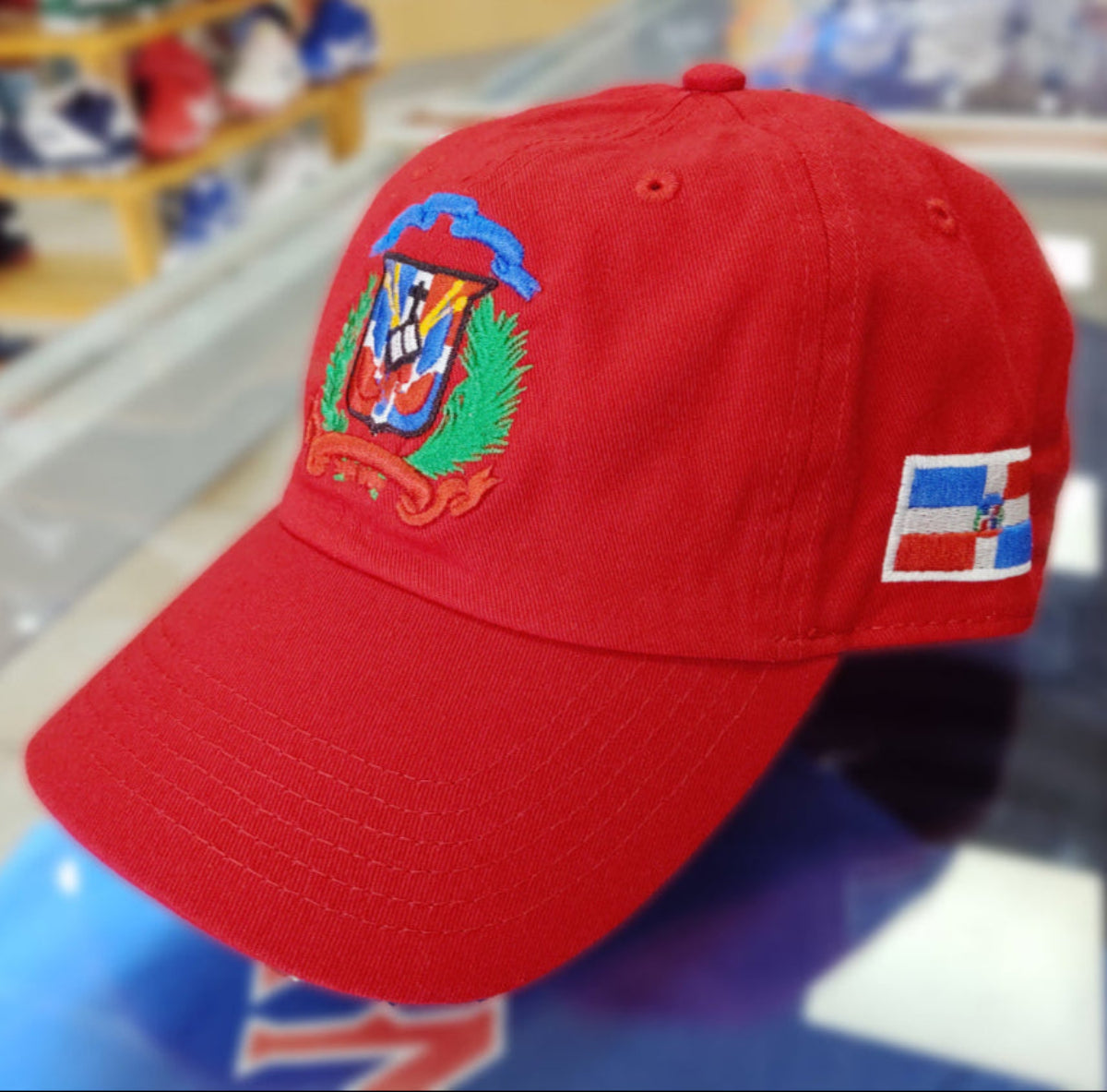 Escudo República Dominicana - Gorra de Papá Roja Dominicana / Escudo a todo color