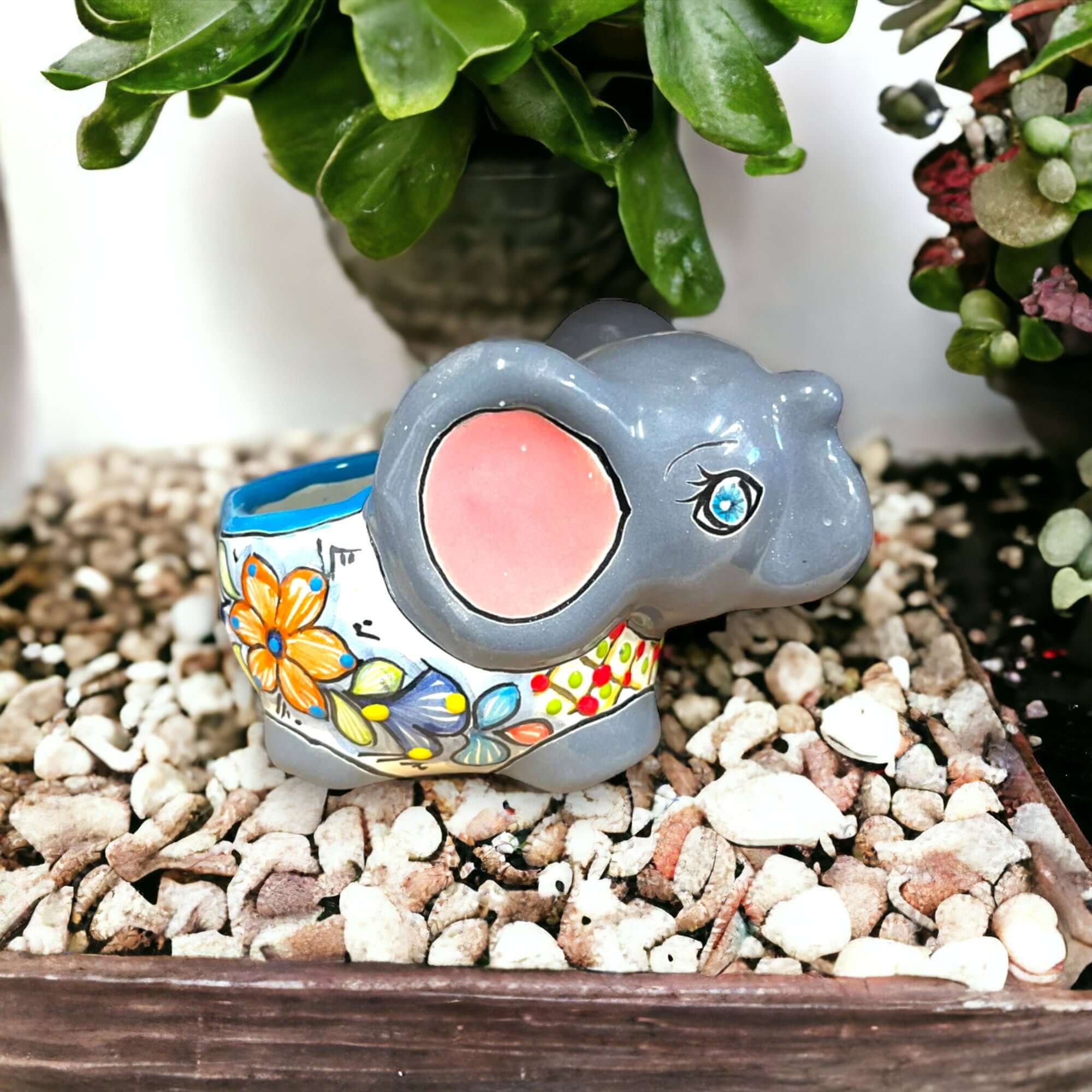 Macetas de Talavera de elefante pintadas a mano | Maceta pequeña de Talavera colorida