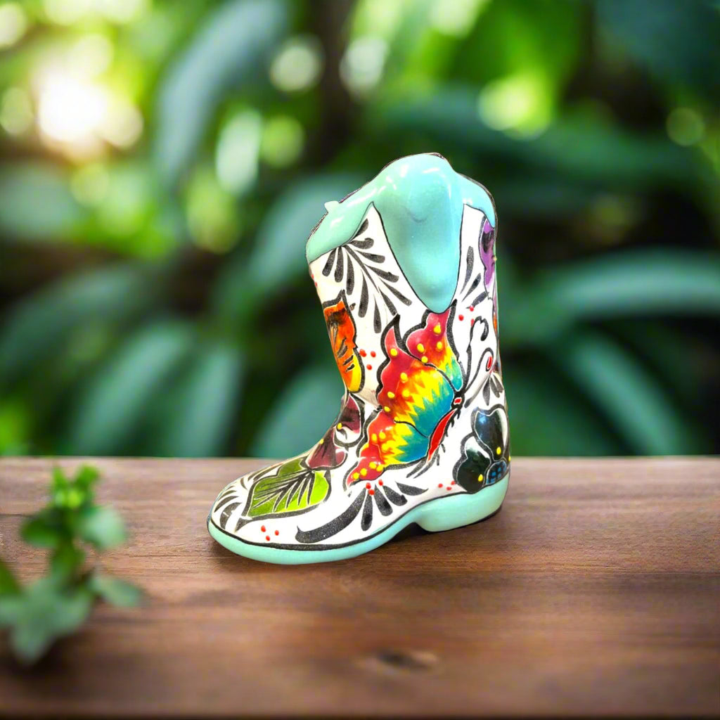 Maceta de Talavera Mexicana pintada a mano en forma de bota | Maceta pequeña de Talavera colorida