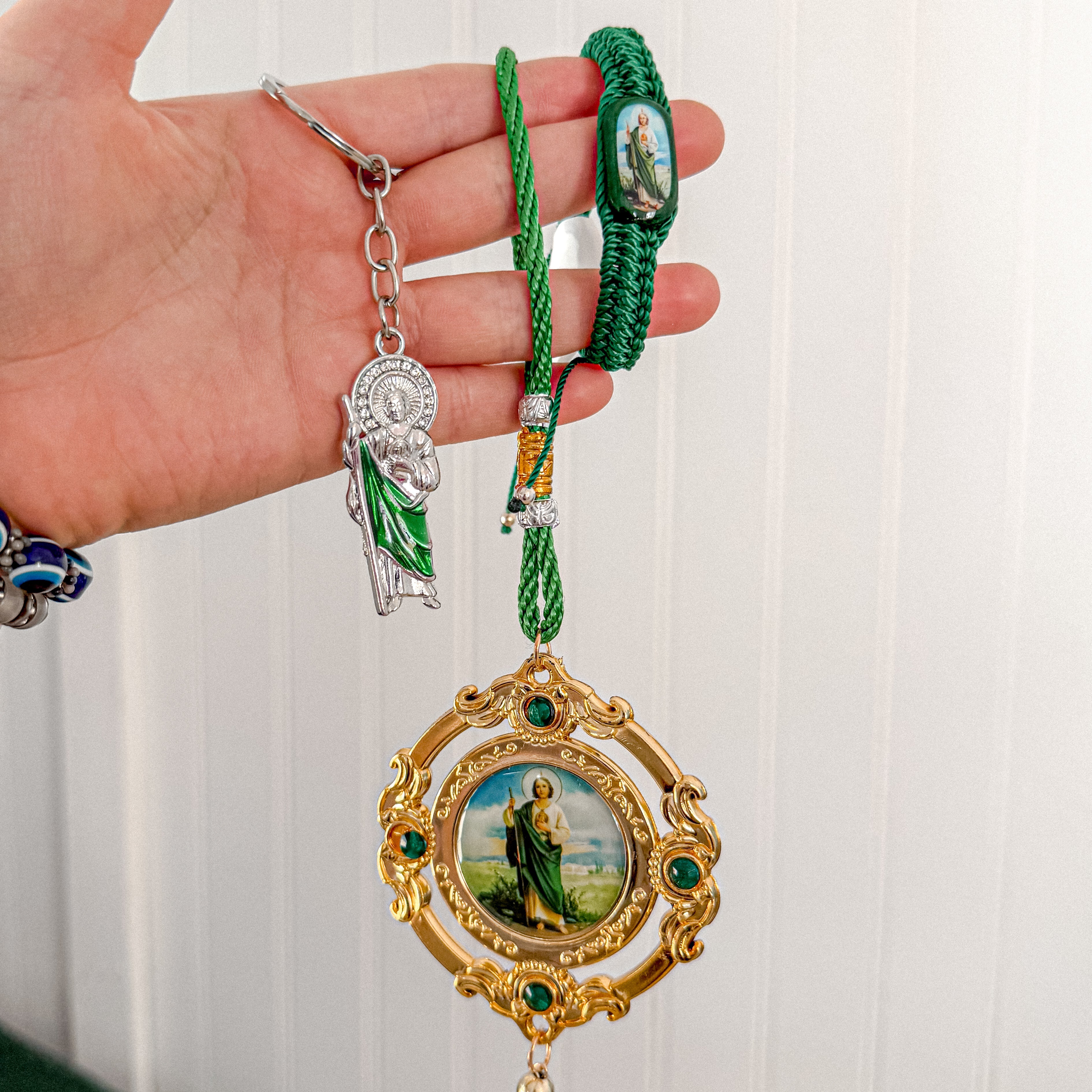 Pulsera ajustable verde de San Judas