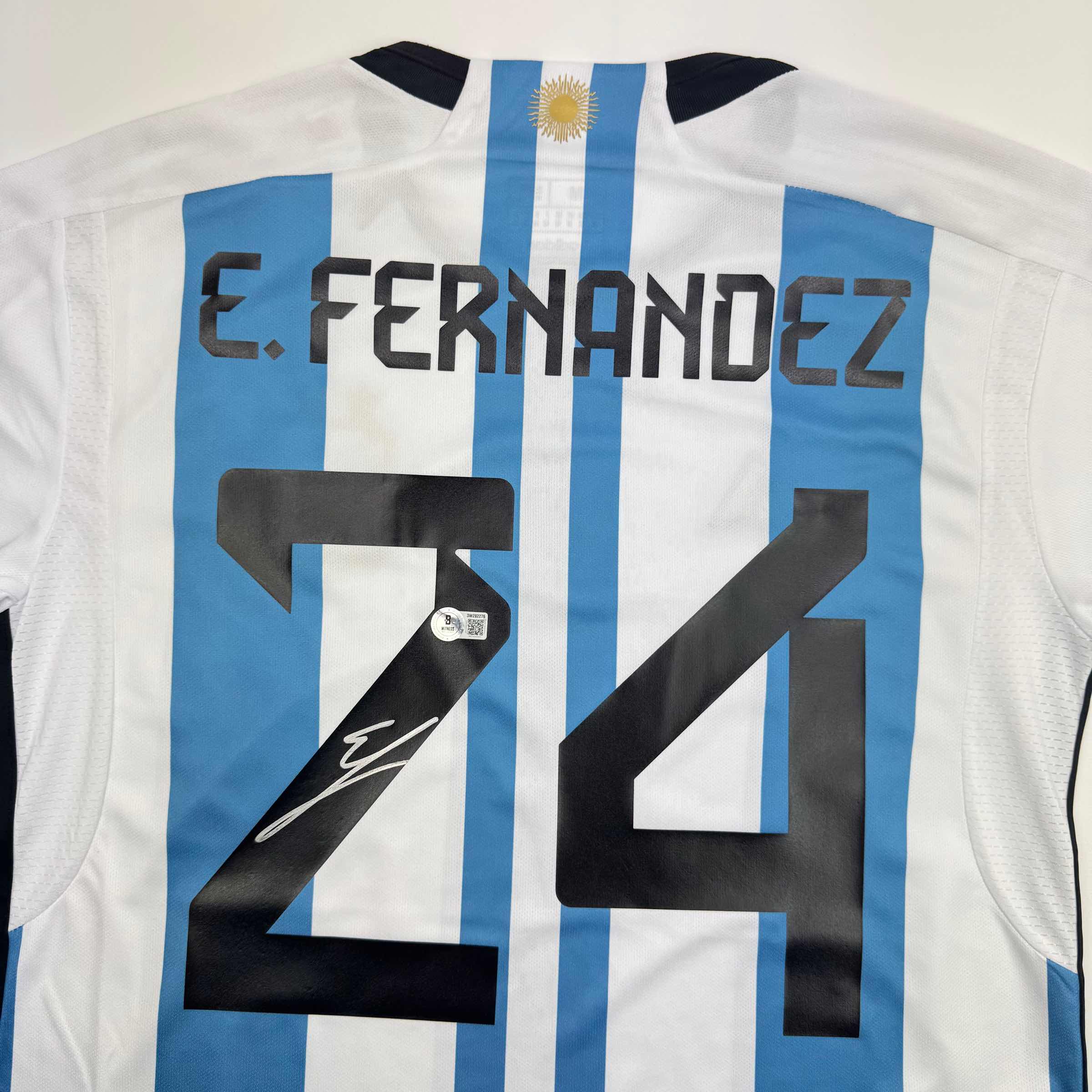 Autographed/Signed Enzo Fernandez Argentina Blue/White Soccer World Cup Jersey Beckett BAS COA