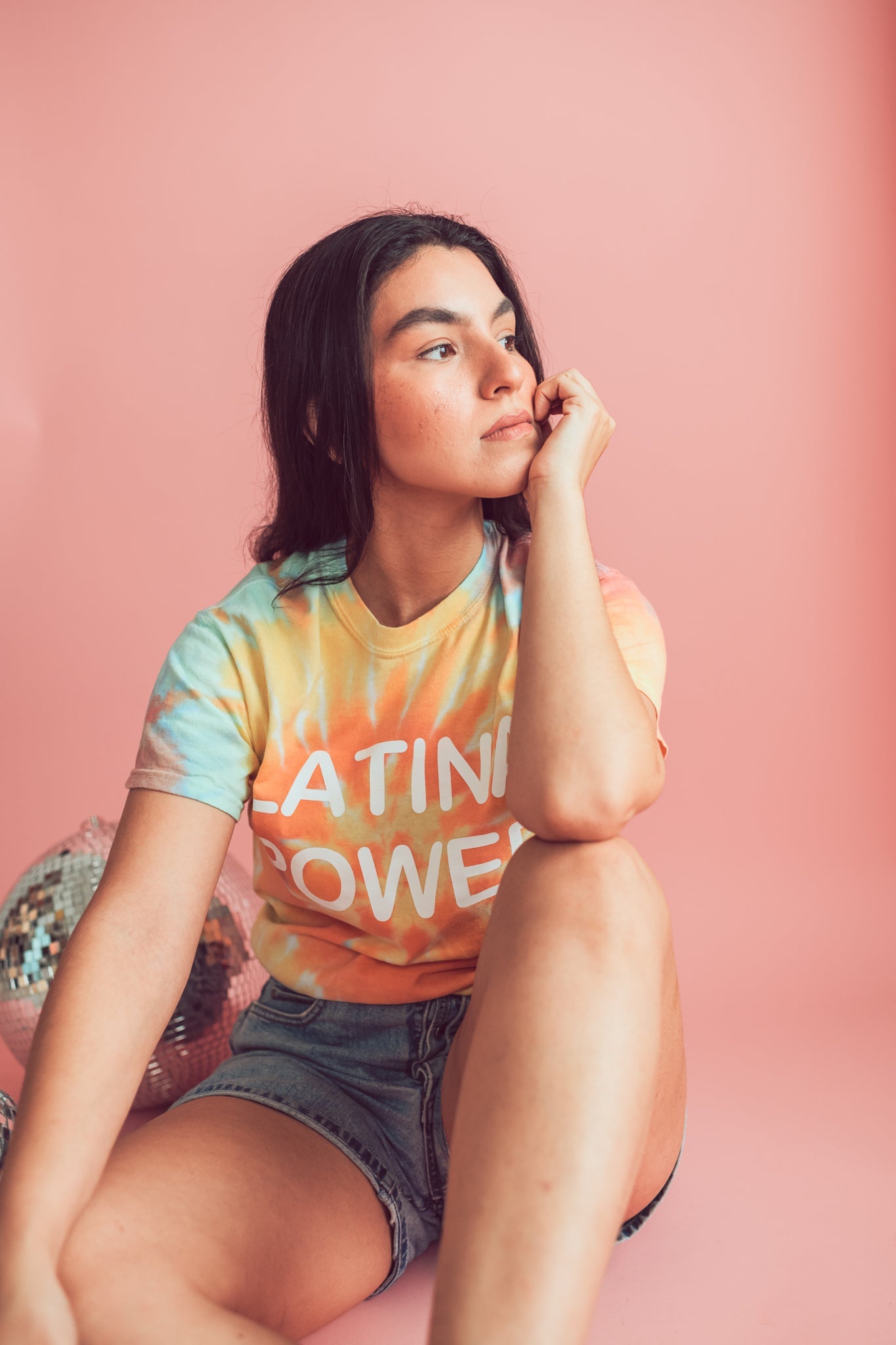 Camiseta Teñido Anudado Poder Latino