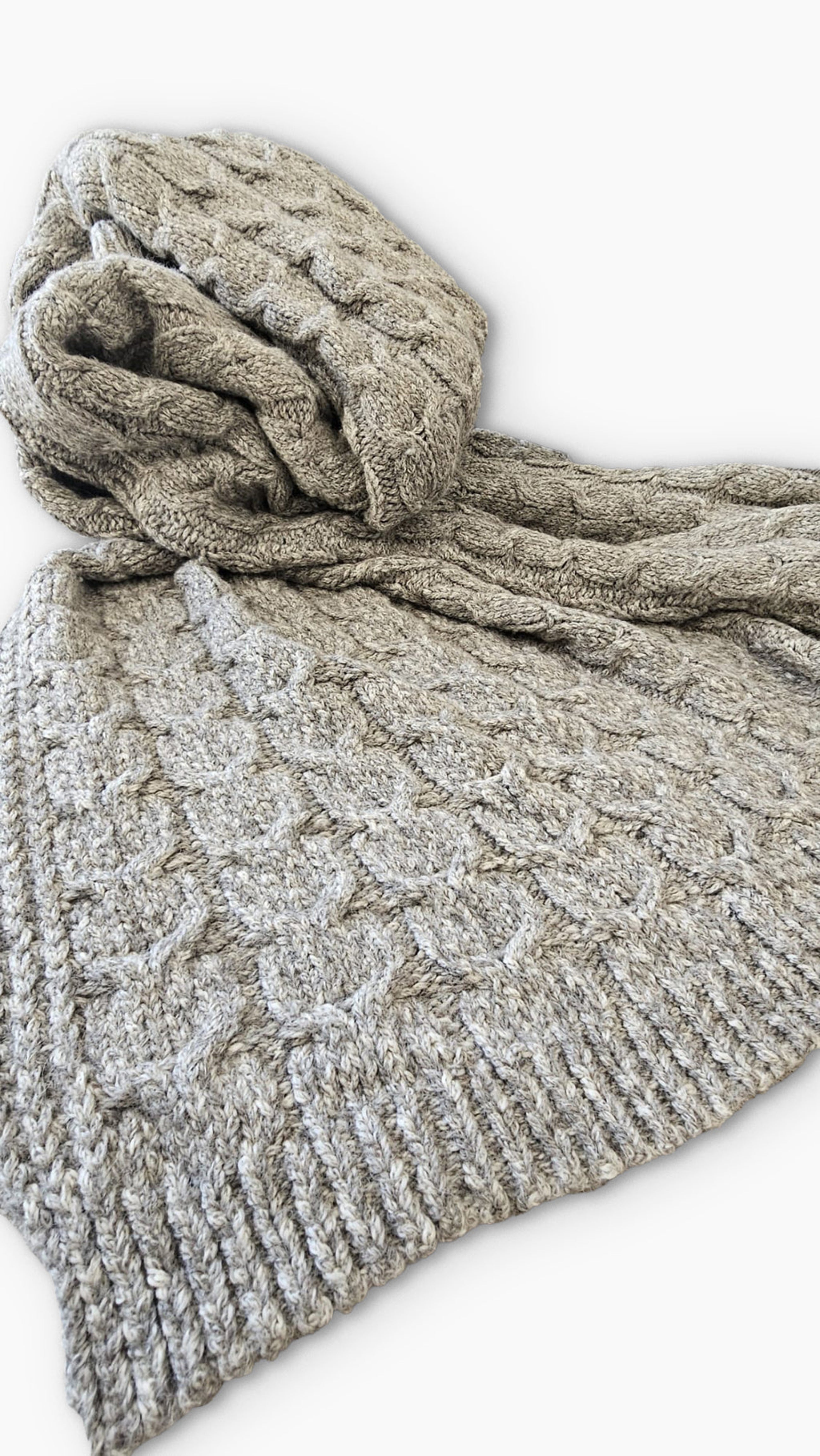 Muru Collection - Manta para sofá "Cable" de Alpaca Bebé sin Teñir y Algodón Pima Peruano Tejida a Mano en Perú