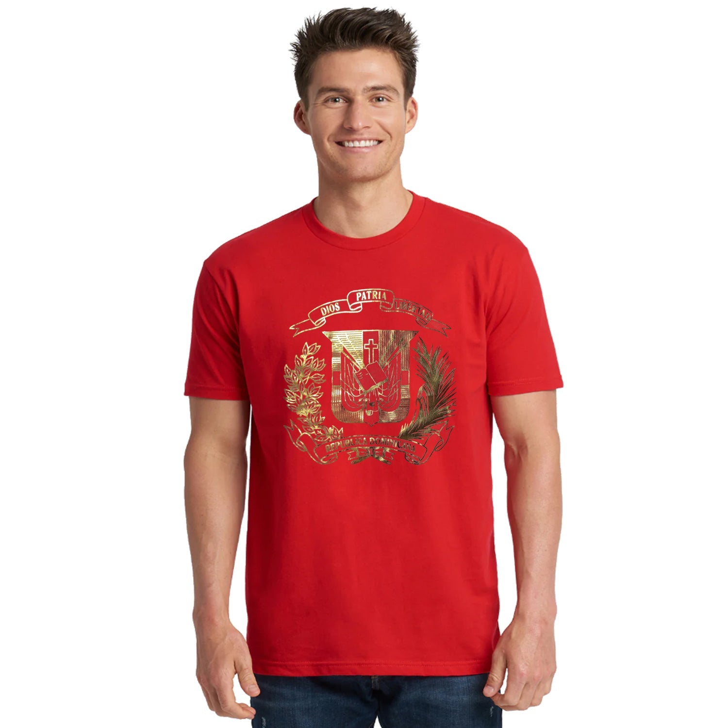 Diseño de camiseta prémium con escudo dominicano, oro metálico, ligera y suave