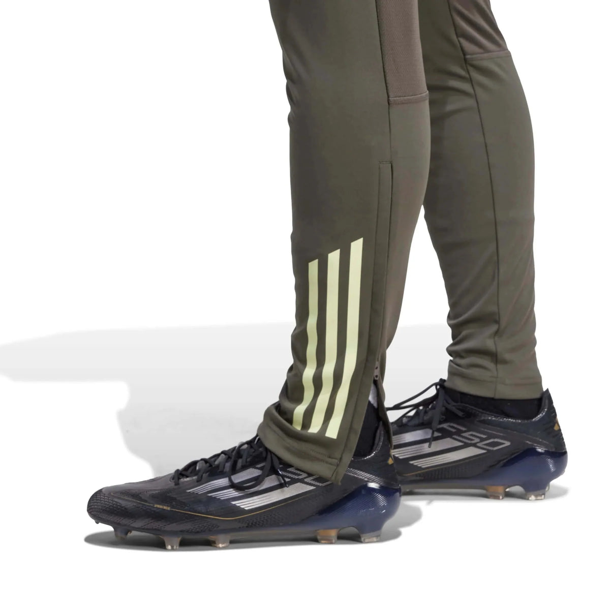 adidas 2025-26 Real Madrid Men's Track Pants