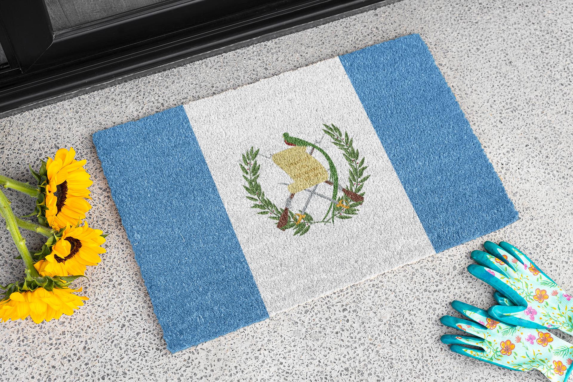Tapete Antideslizante para Exteriores Bandera de Guatemala | Villa Nueva | Mixco | Cobán | Chapín | 24"x36"