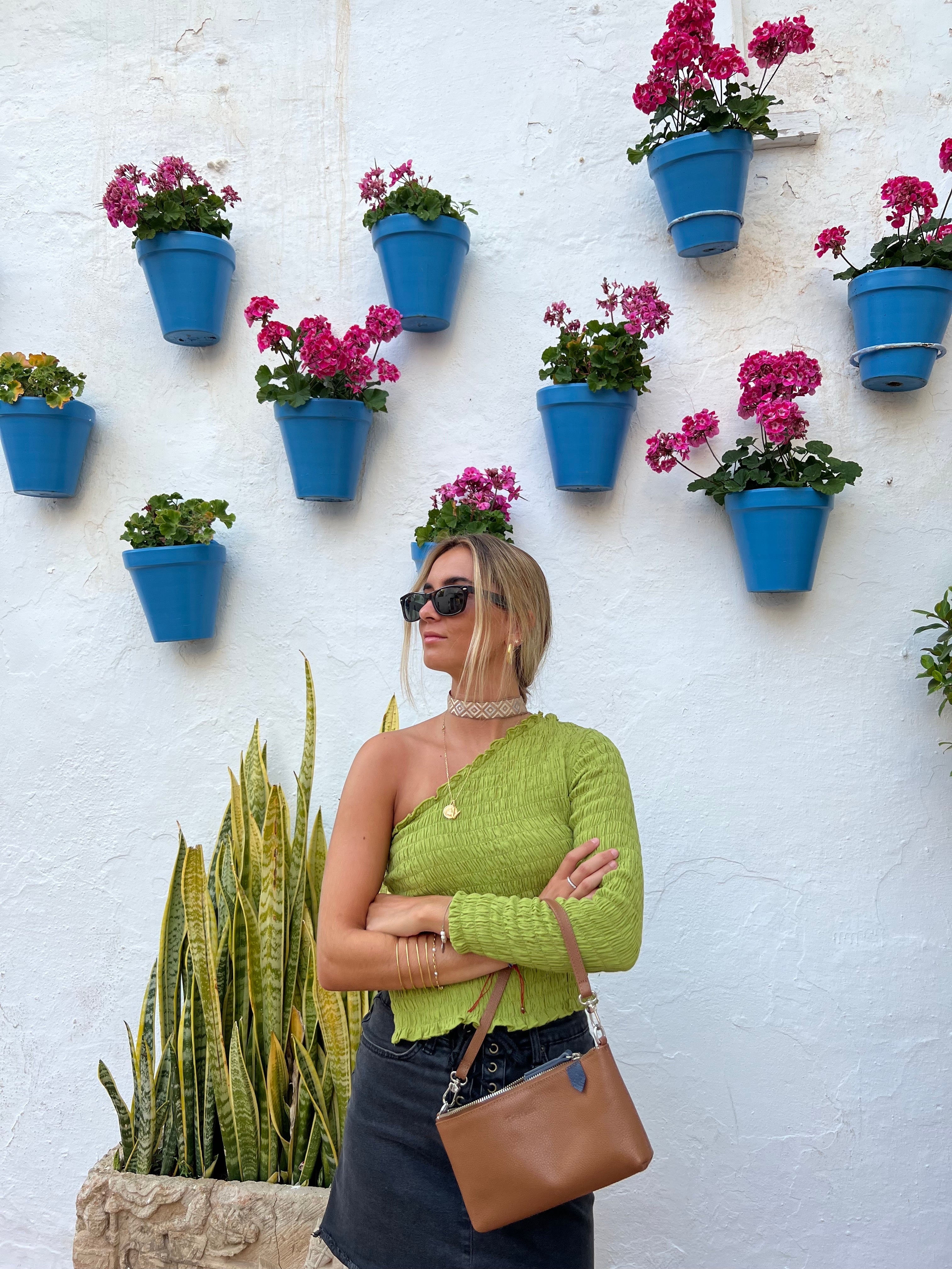 Bolso Elia de piel convertible – Clutch, bandolera y cruzado