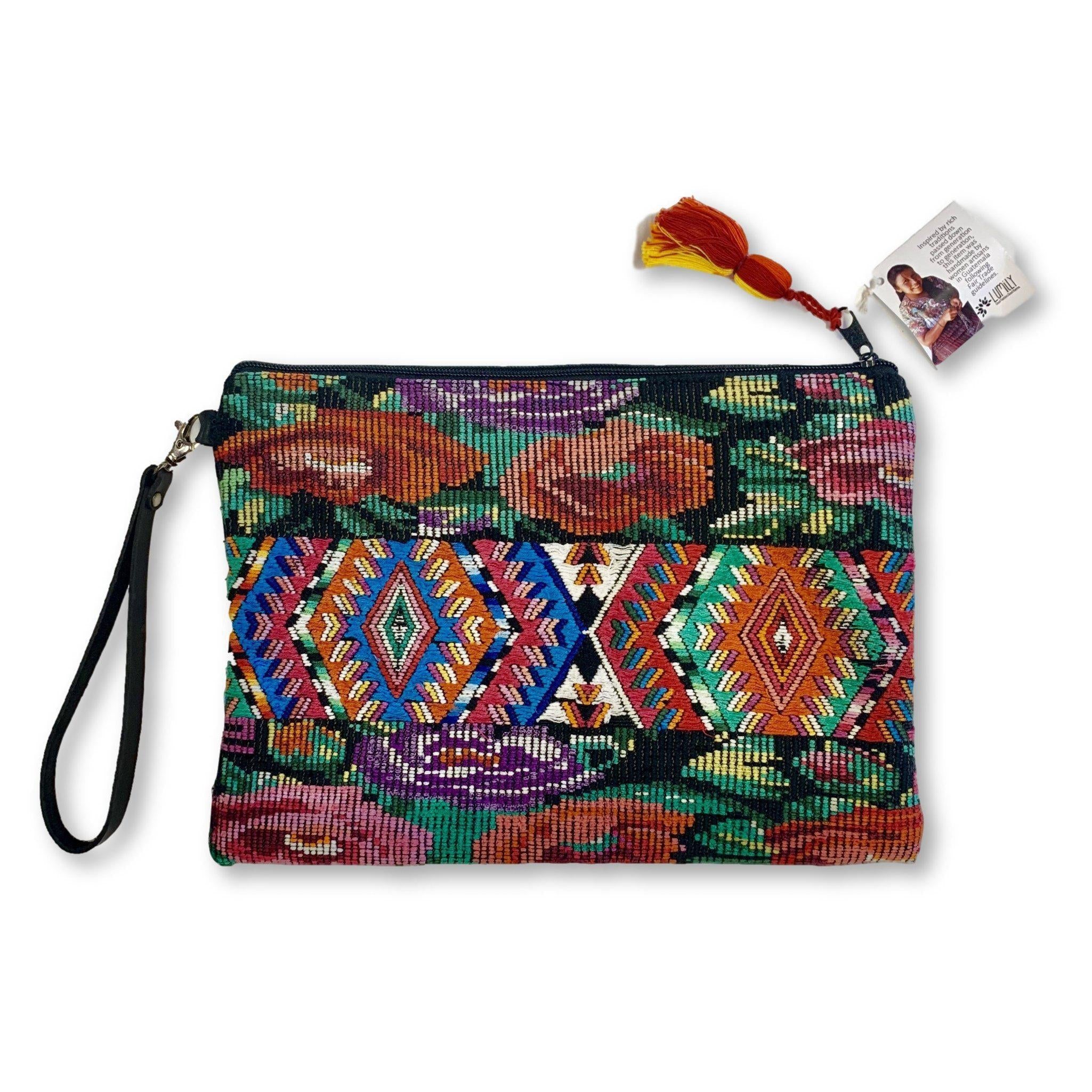 Cartera de pulsera gitana huipil reciclada - Guatemala