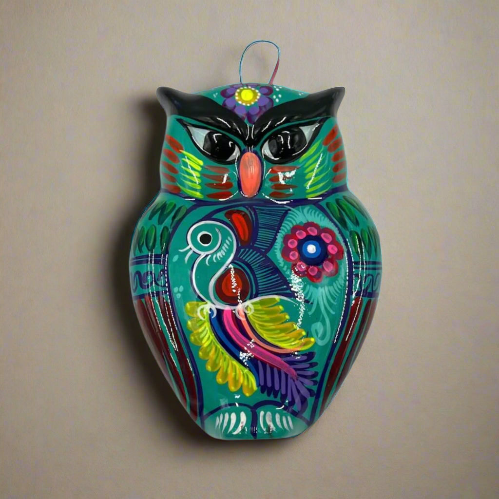 Colgador de pared Búho Guerrero | Pieza de arte de cerámica mexicana colorida