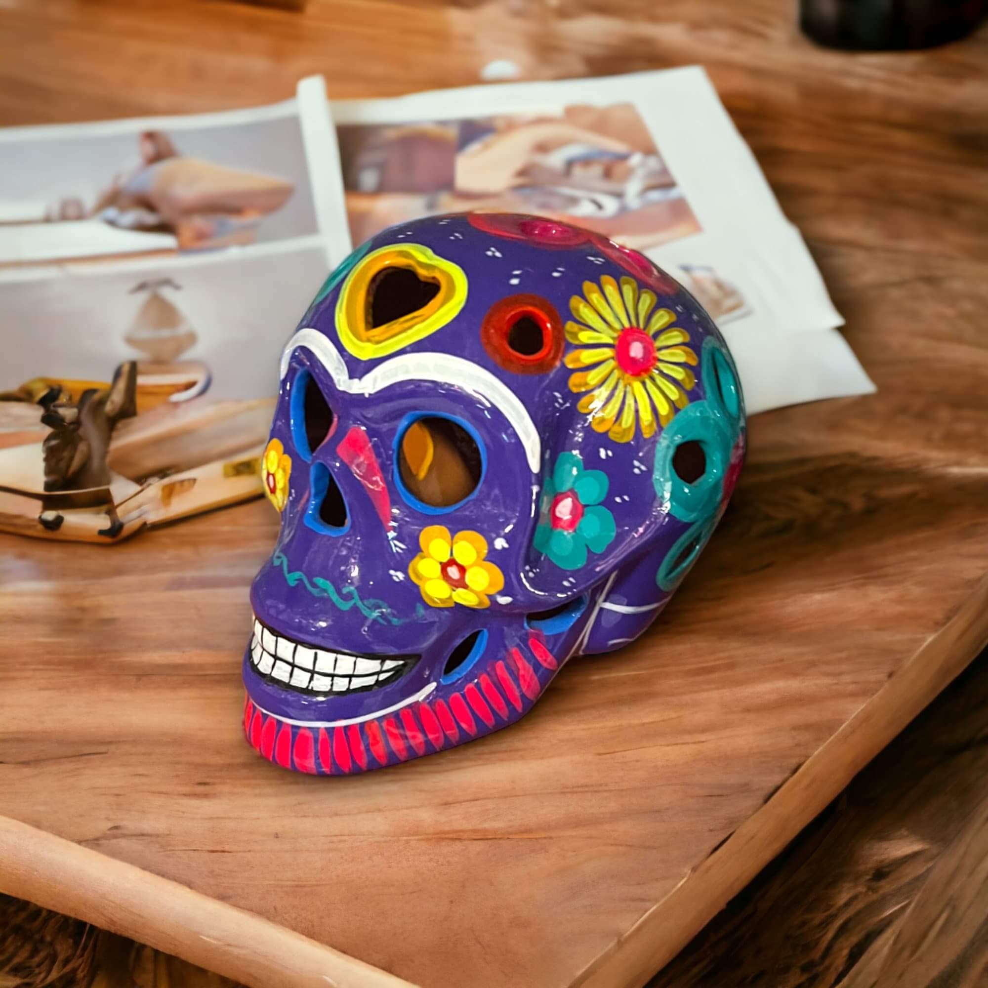 Calavera Guerrero | Arte Grande del Día de Muertos Pintado a Mano
