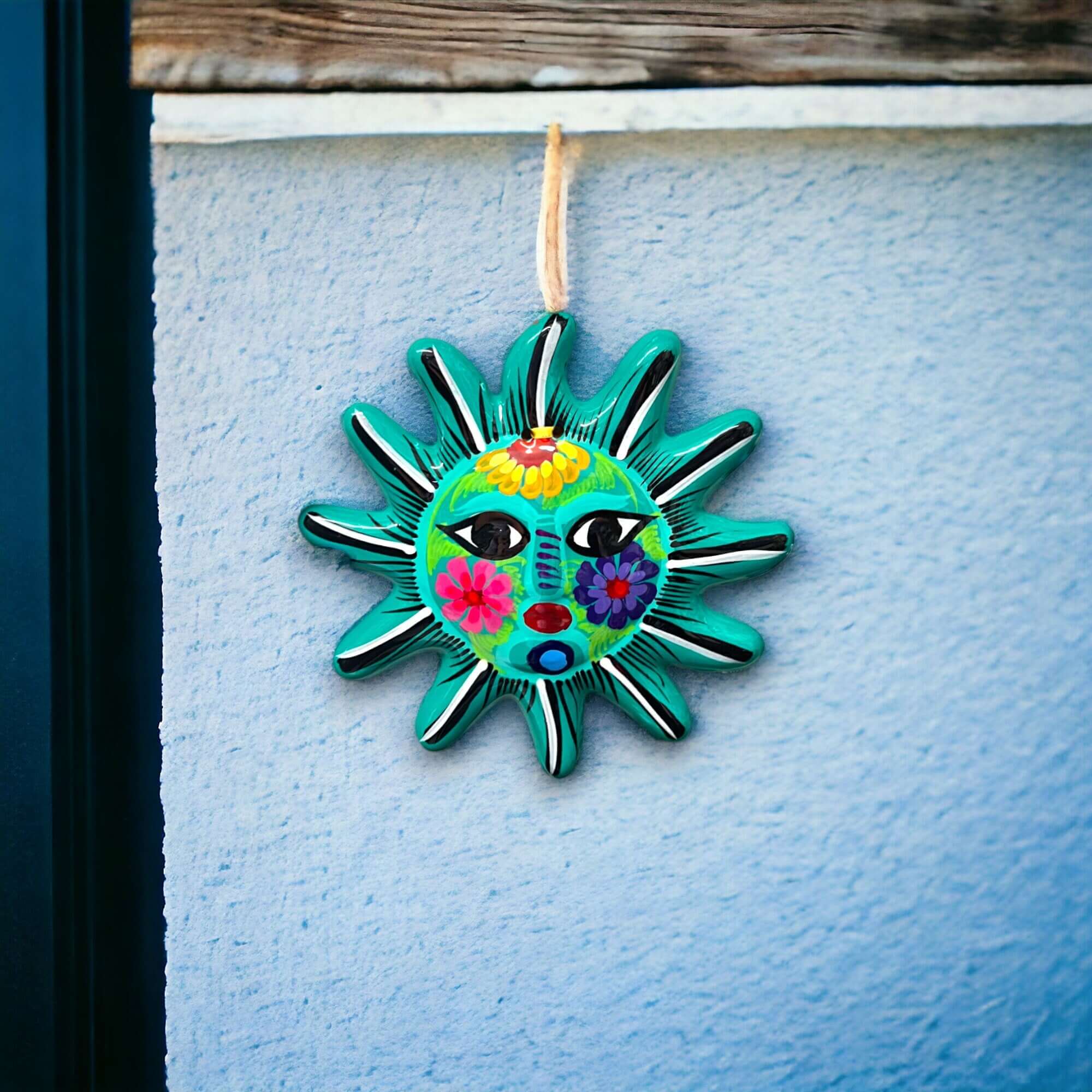 Artesanía de Sol de Guerrero Pintado a Mano | Decoración Mexicana Folclórica