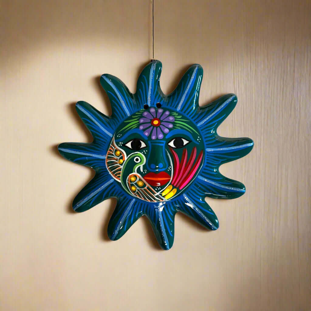 Artesanía de Sol de Guerrero Pintado a Mano | Decoración Mexicana Folclórica