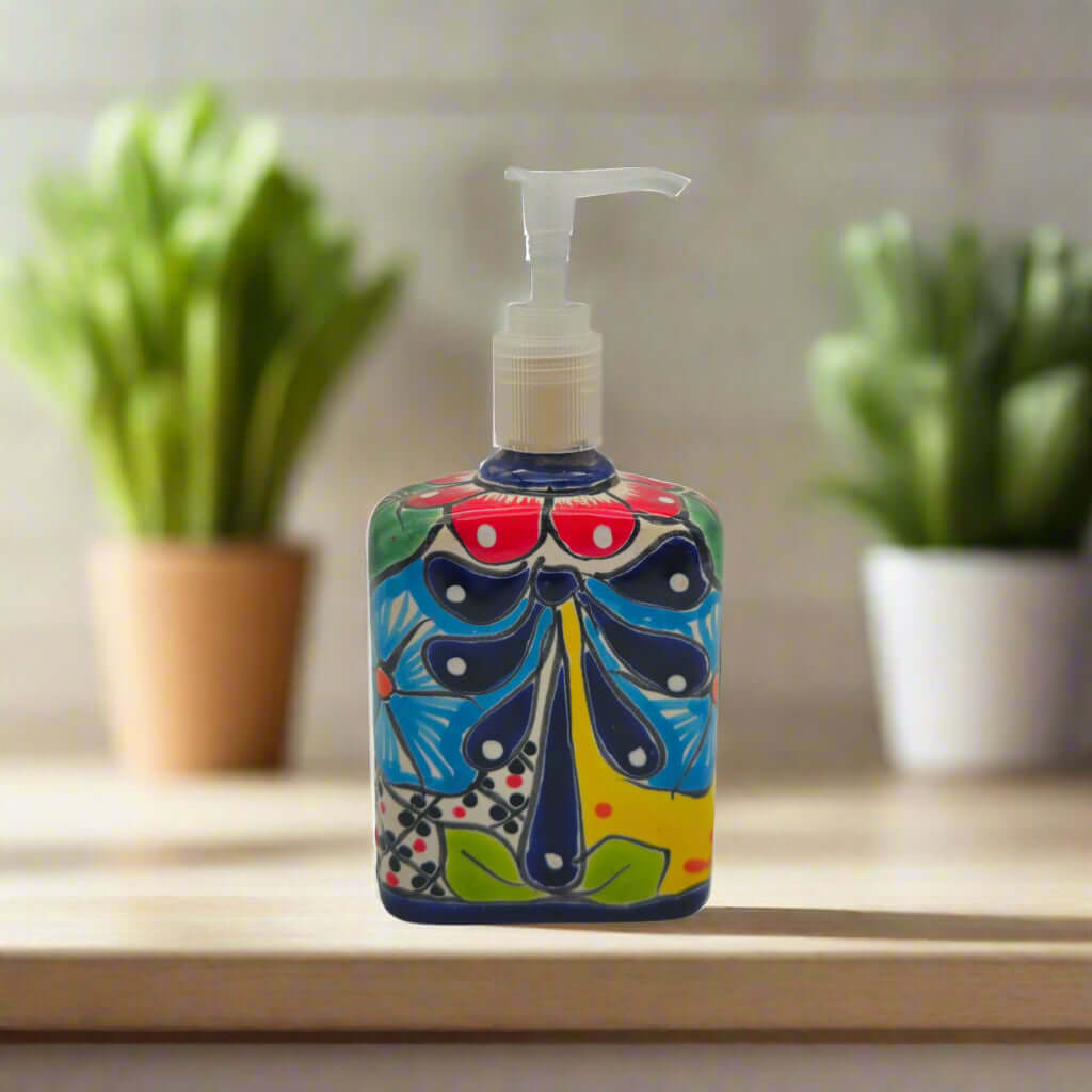 Dosificador de jabón de Talavera pintado a mano | Dispensador de cerámica de colores
