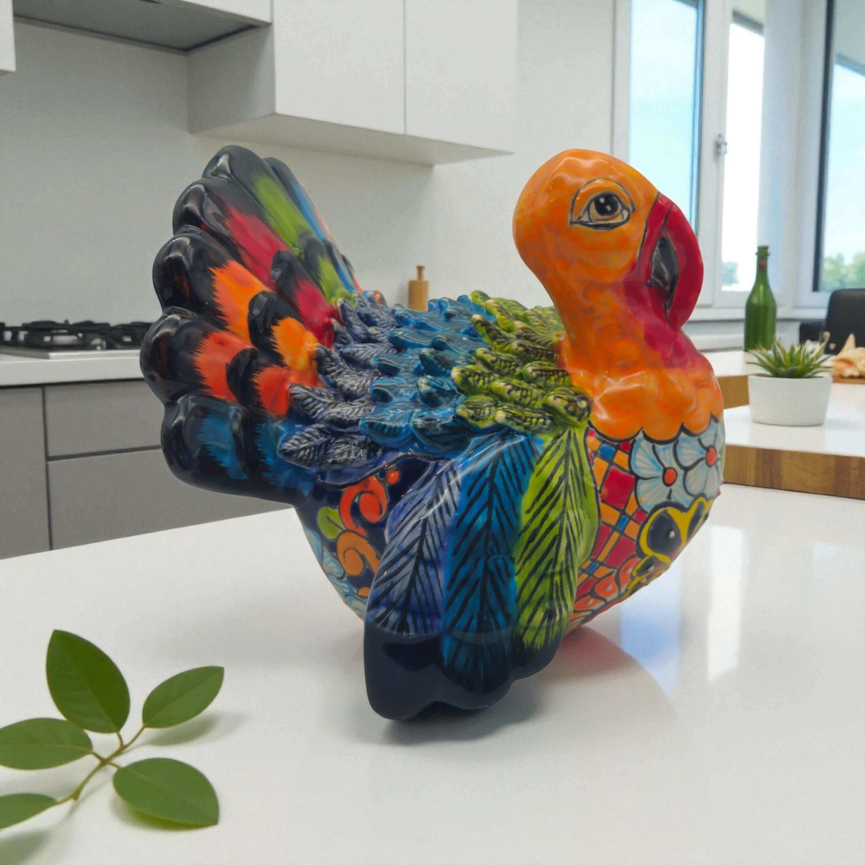 Figura de Pavo Talavera Colorida | Arte Popular Mexicano Pintado a Mano