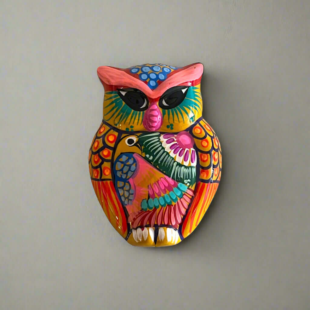 Búho Guerrero de Cerámica Pequeño para Pared | Decoración Mexicana Artesanal