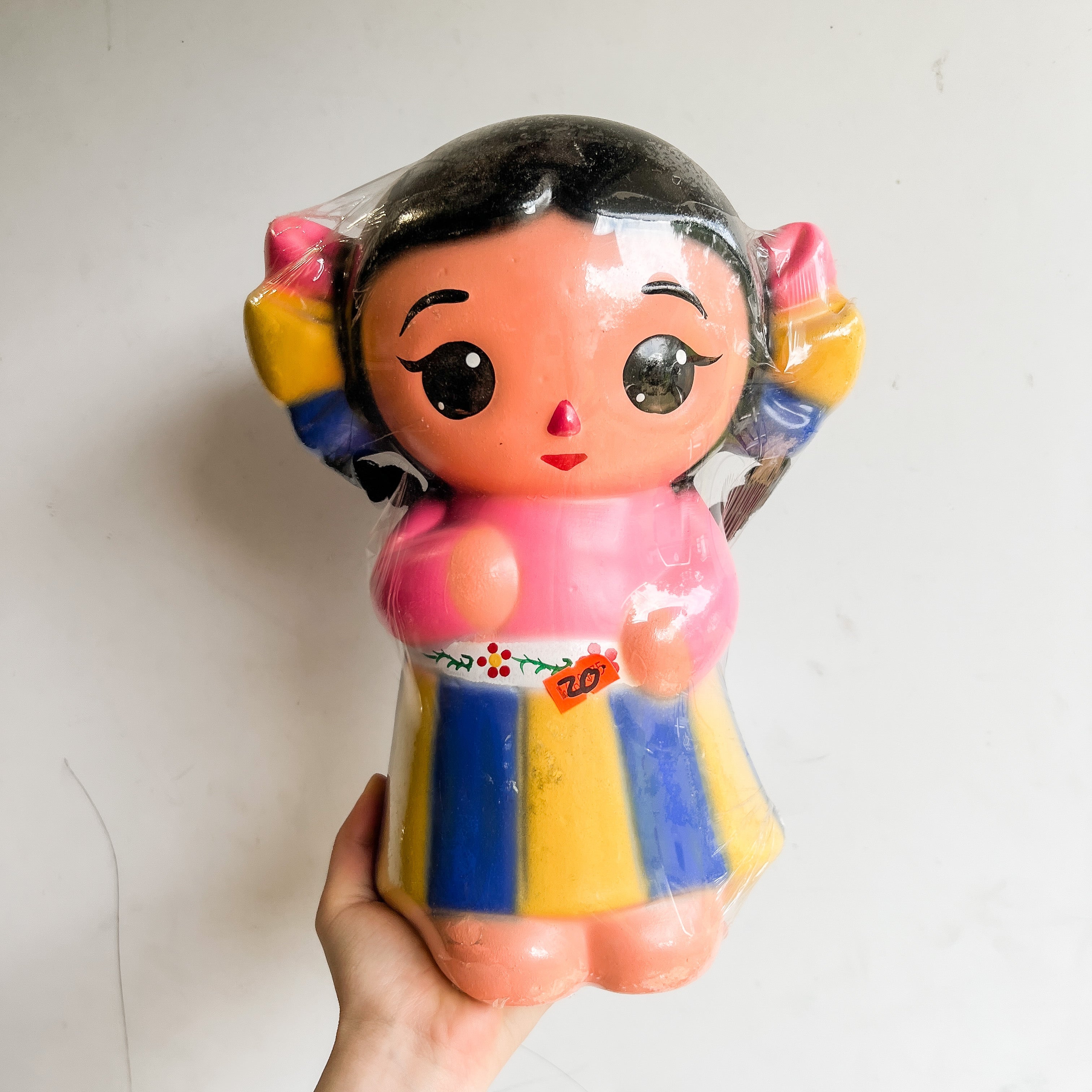 Huchas de Figuras Grandes