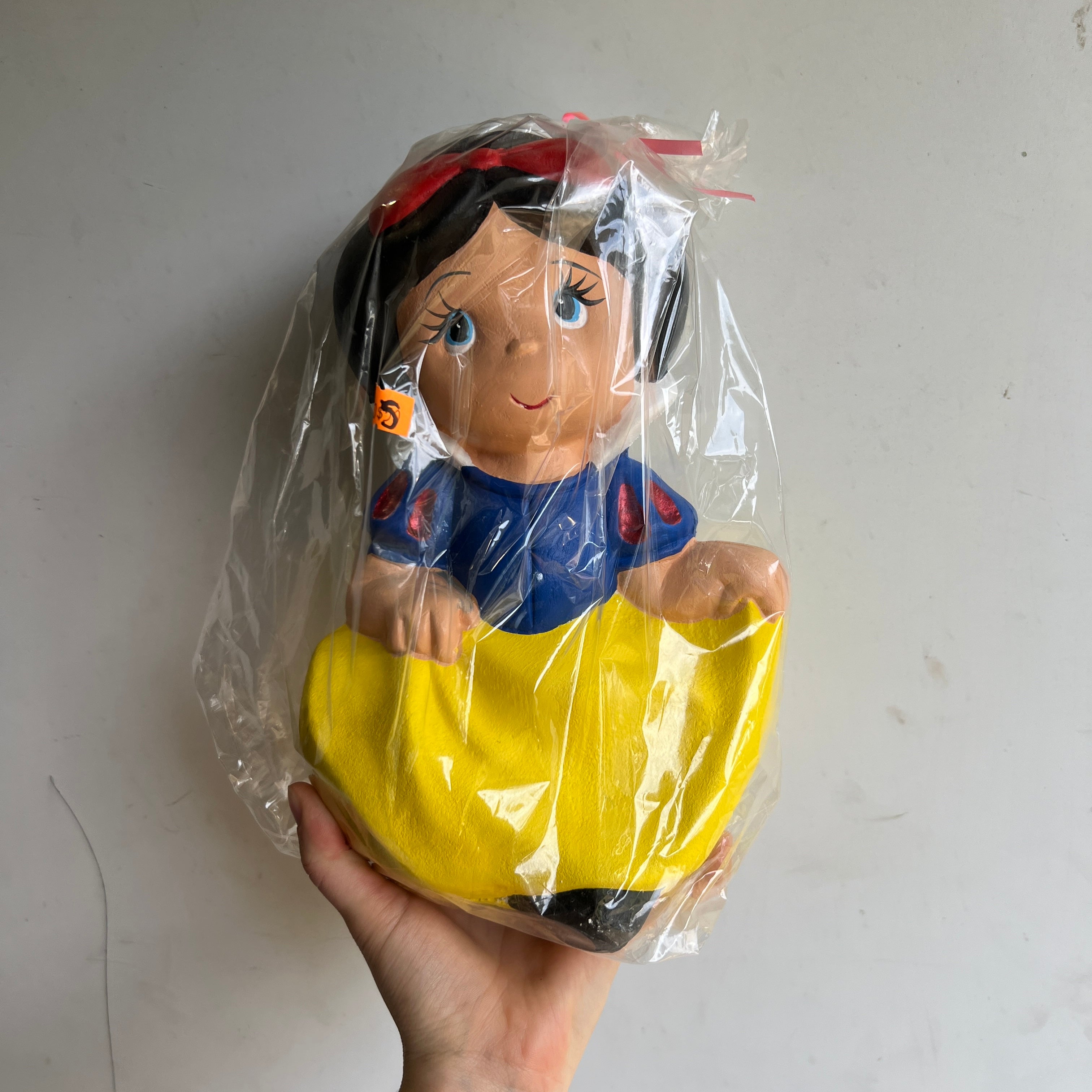 Huchas de Figuras Grandes