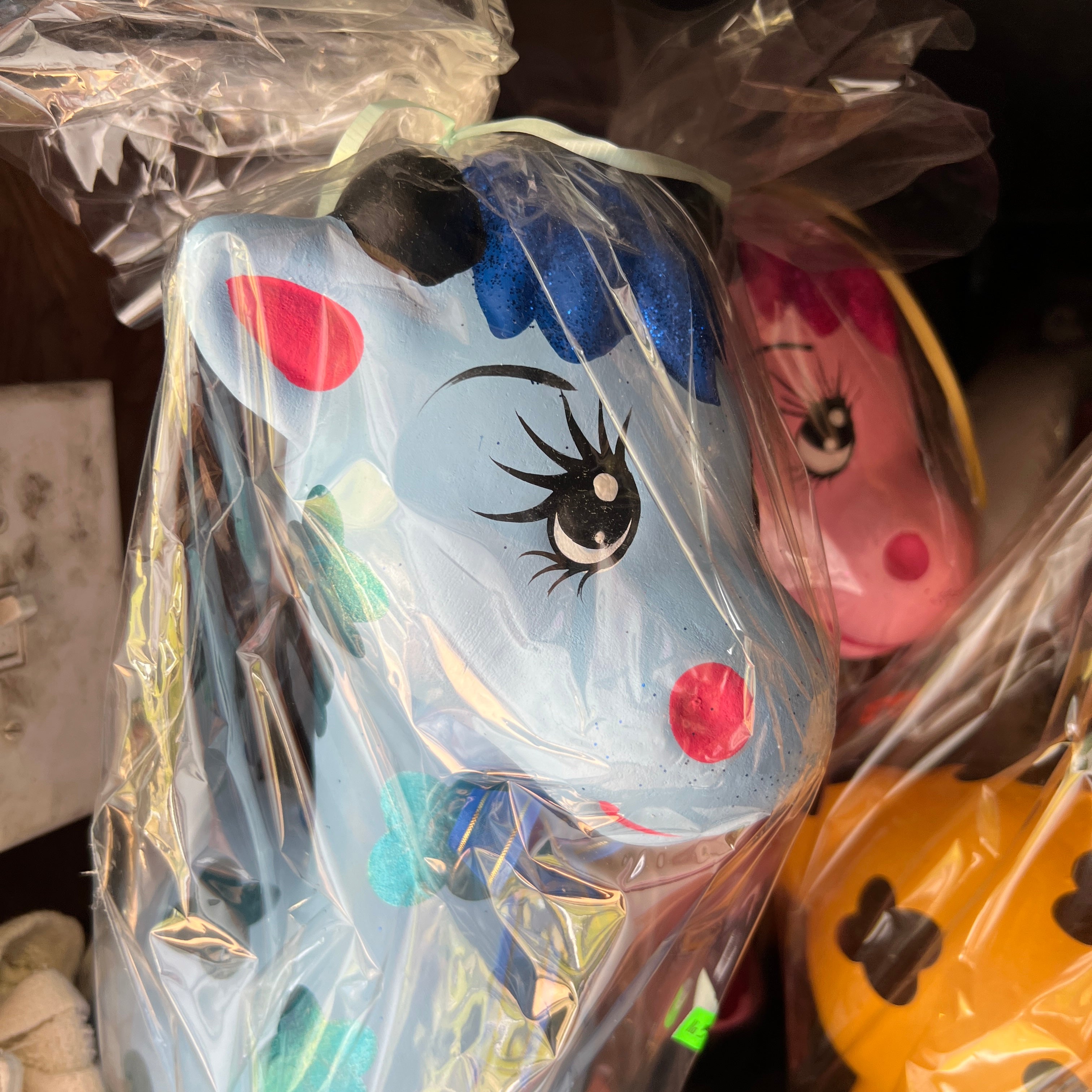 Huchas de Figuras Grandes