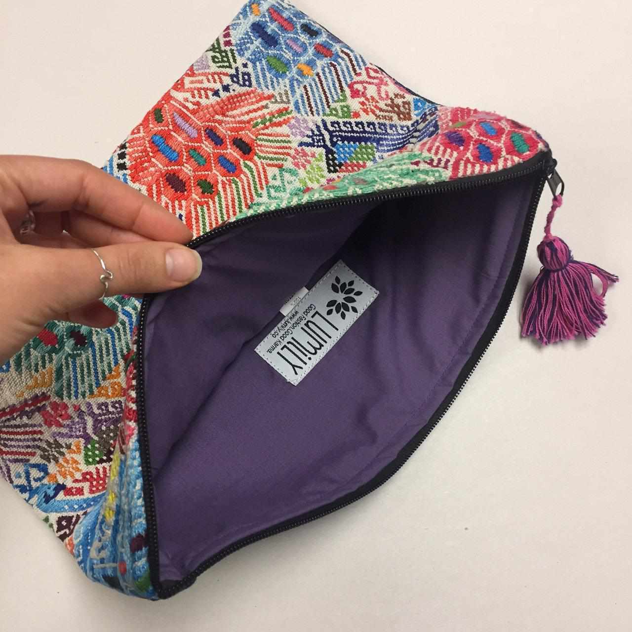 Neceser Maya (2XL) de huipil reciclado único - Guatemala