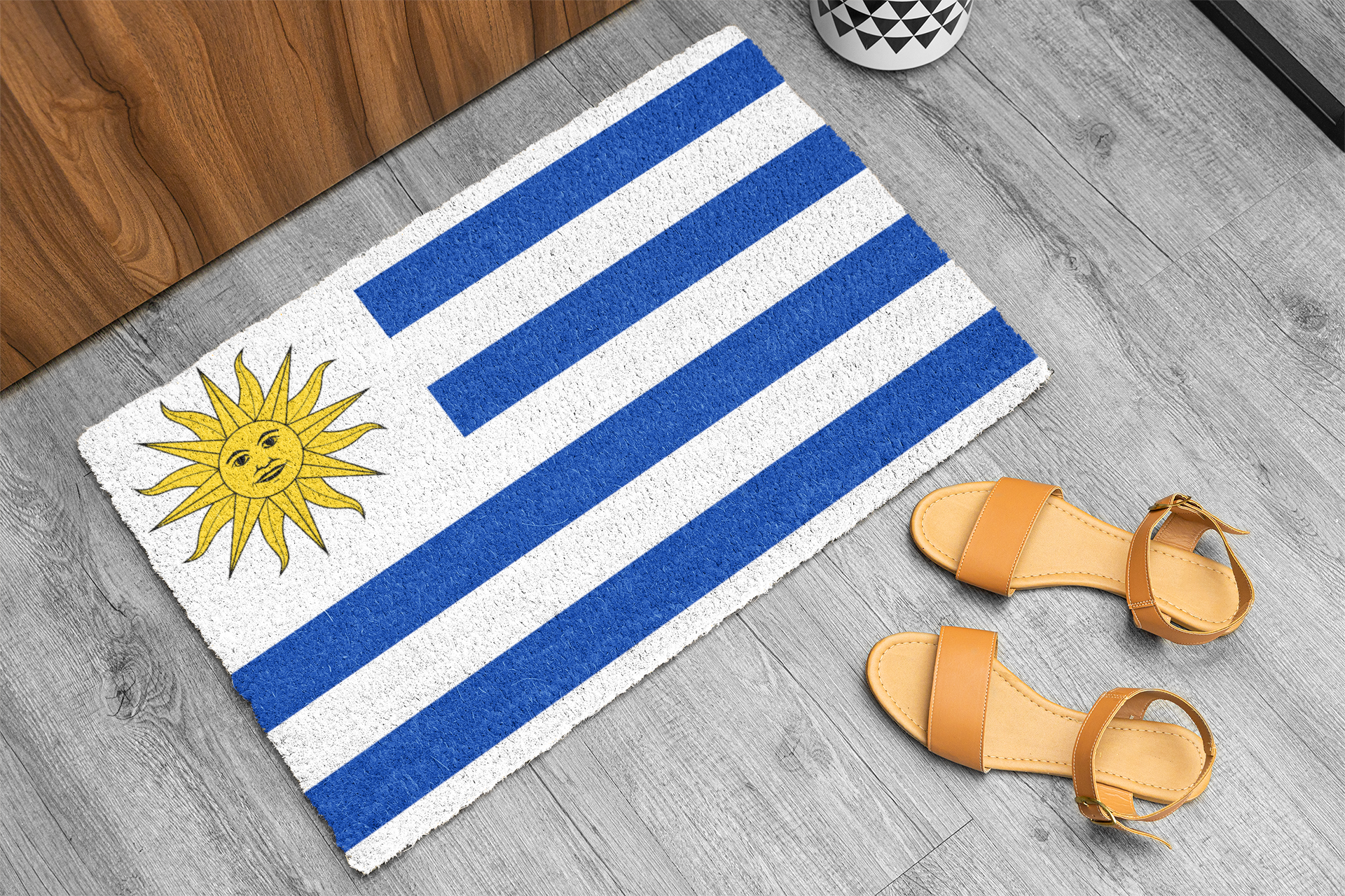 Alfombra Antideslizante para Exteriores con la Bandera de Uruguay | Montevideo | Salto | Regalo para Uruguayos | 24"x36"