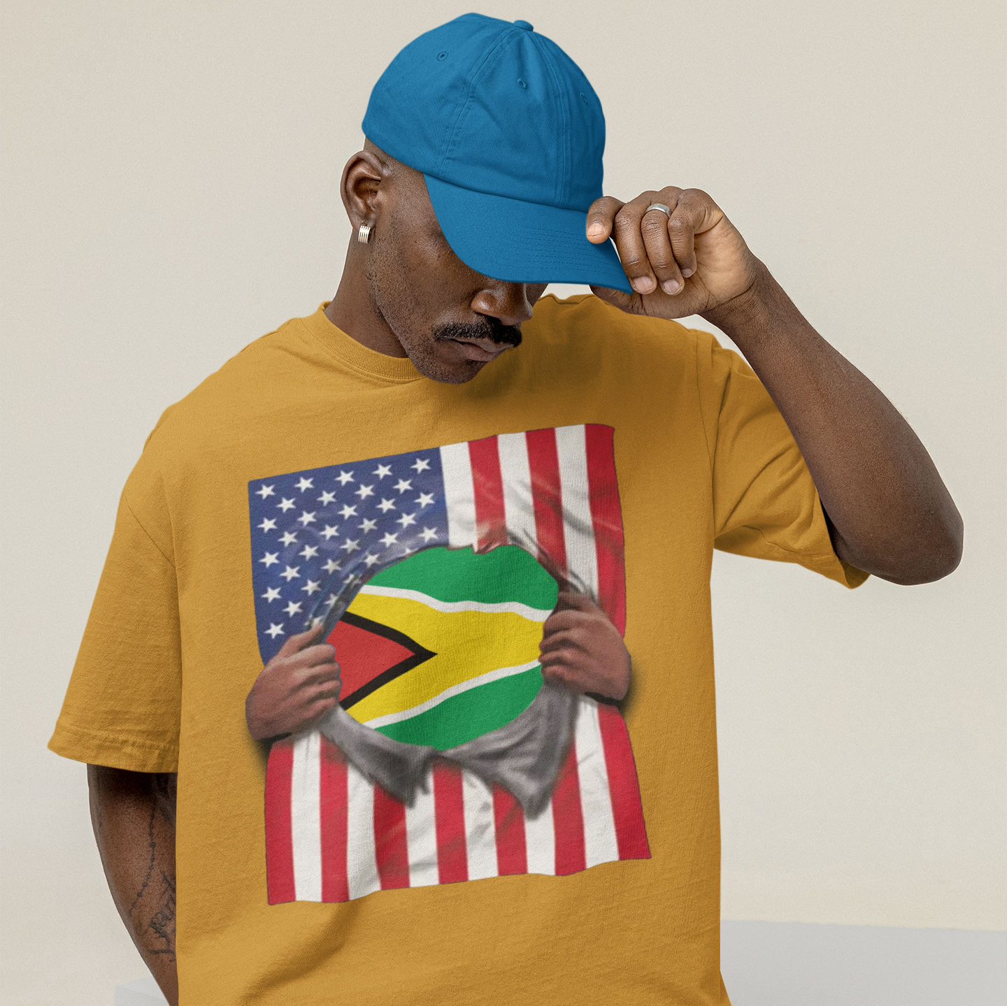 Camiseta de orgullo con bandera de Guyana + bandera de EE. UU. | Bandera guyanesa + estadounidense para el 4 de julio | Camisetas latinas virales divertidas | Unisex - 4 colores