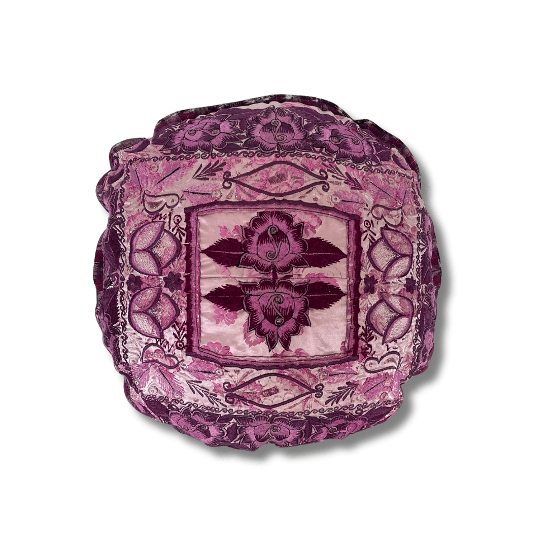 Funda de almohada redonda bohemia única de huipil floral con luna reciclada - Guatemala