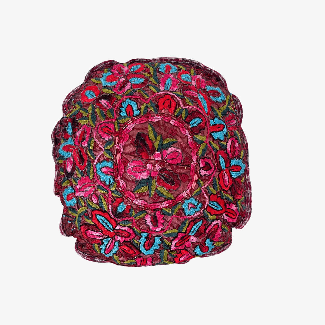 Funda de almohada redonda bohemia única de huipil floral con luna reciclada - Guatemala