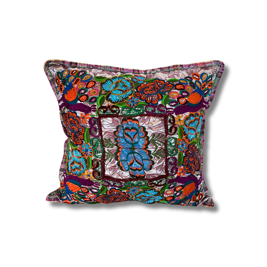 Funda de cojín de tela huipil floral maya reciclada - Guatemala