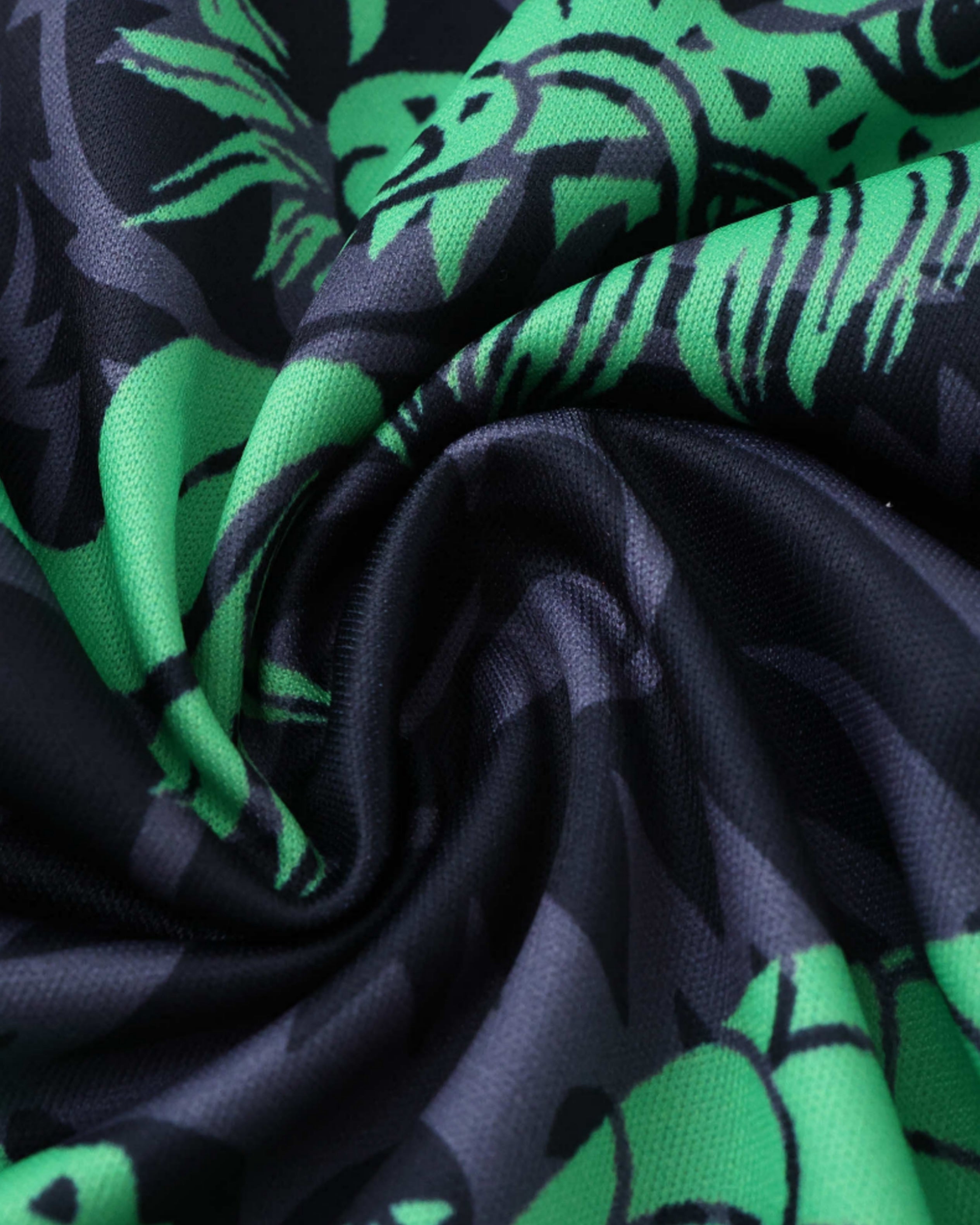REAL MADRID x GREEN FALKOR PREMIUM KIT