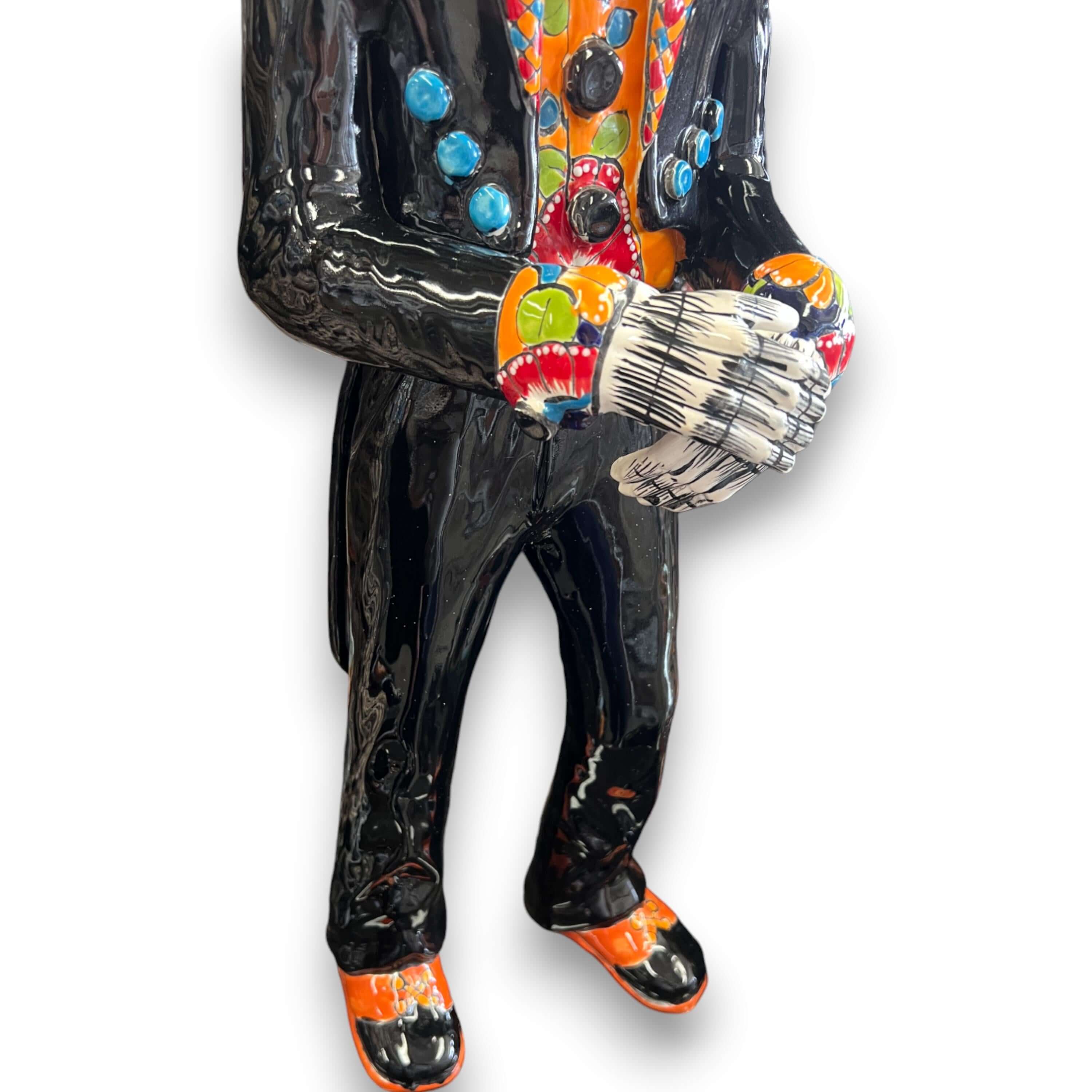 Estatua Catrín de Talavera | Figurilla de 33" del Día de Muertos
