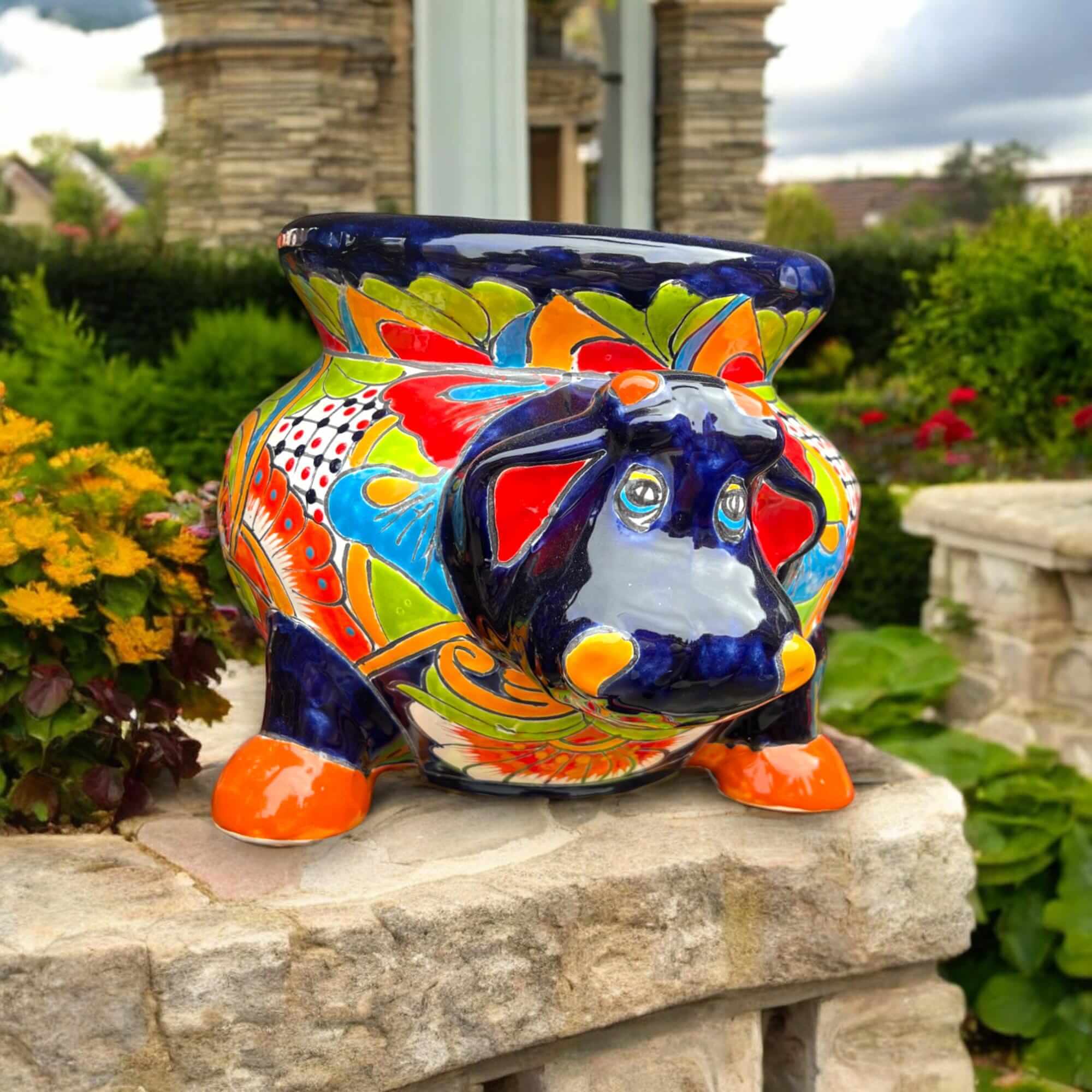 Maceta de Talavera con diseño de vaca | Cerámica mexicana artesanal para el hogar y jardín