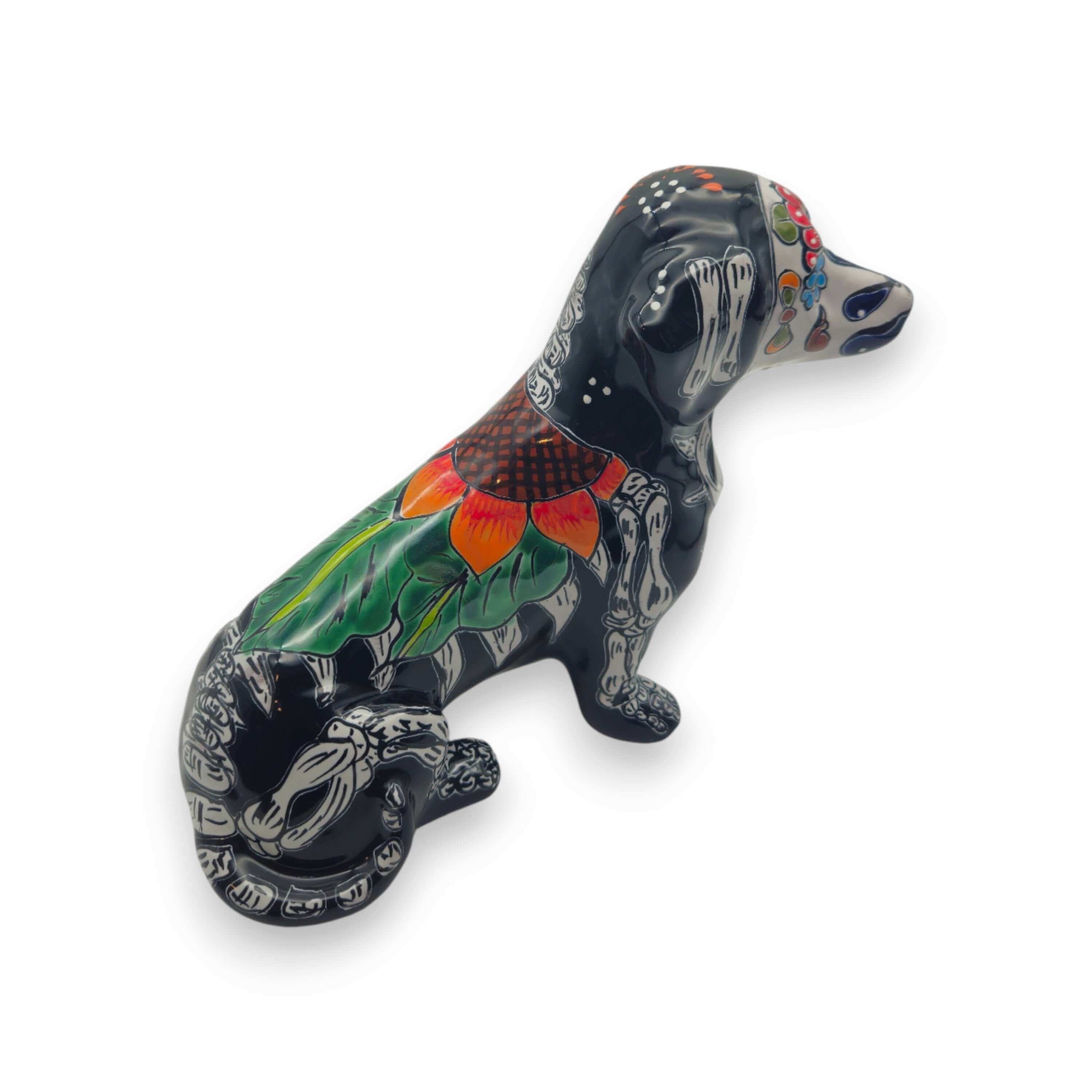 Figura de perro salchicha de Talavera | Perro de cerámica del Día de Muertos