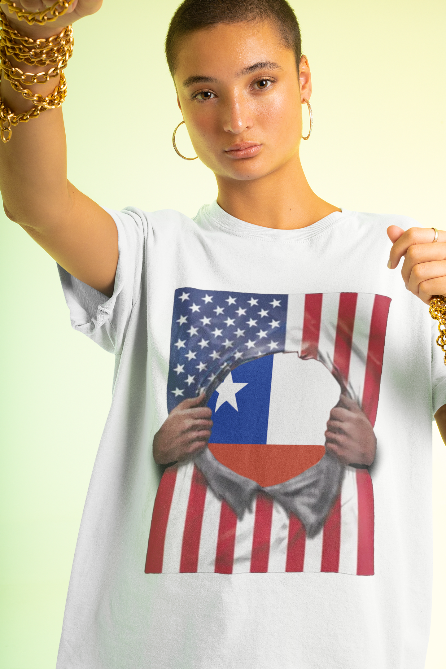 Camiseta con Bandera de Chile y EE. UU. del Orgullo | Bandera Chilena + Americana Rasgada 4 de Julio | Camisetas Virales Latinas Graciosas | Unisex - 4 Colores