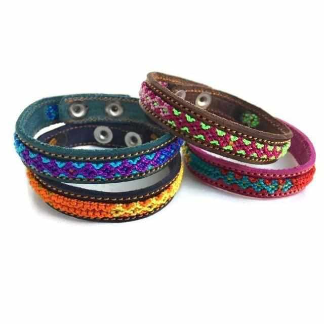 Pulsera de Amistad Ajustable de Cuero Vista - México