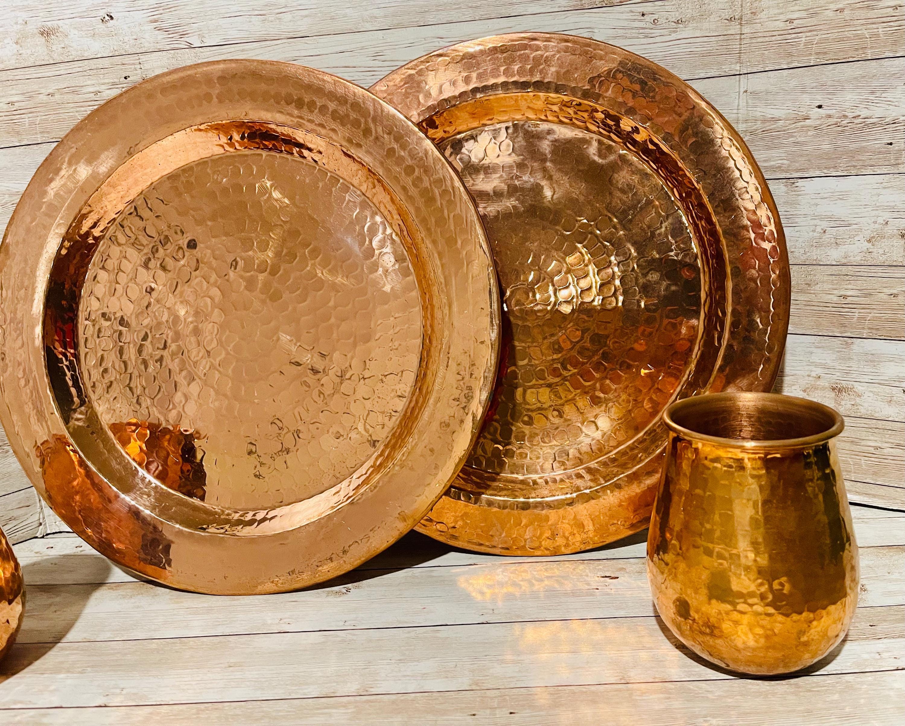 2 Mexican Copper Charger Plates with 2 Copper Cups 2 Platos de Cobre Mexicano con 2 Vasos de Cobre