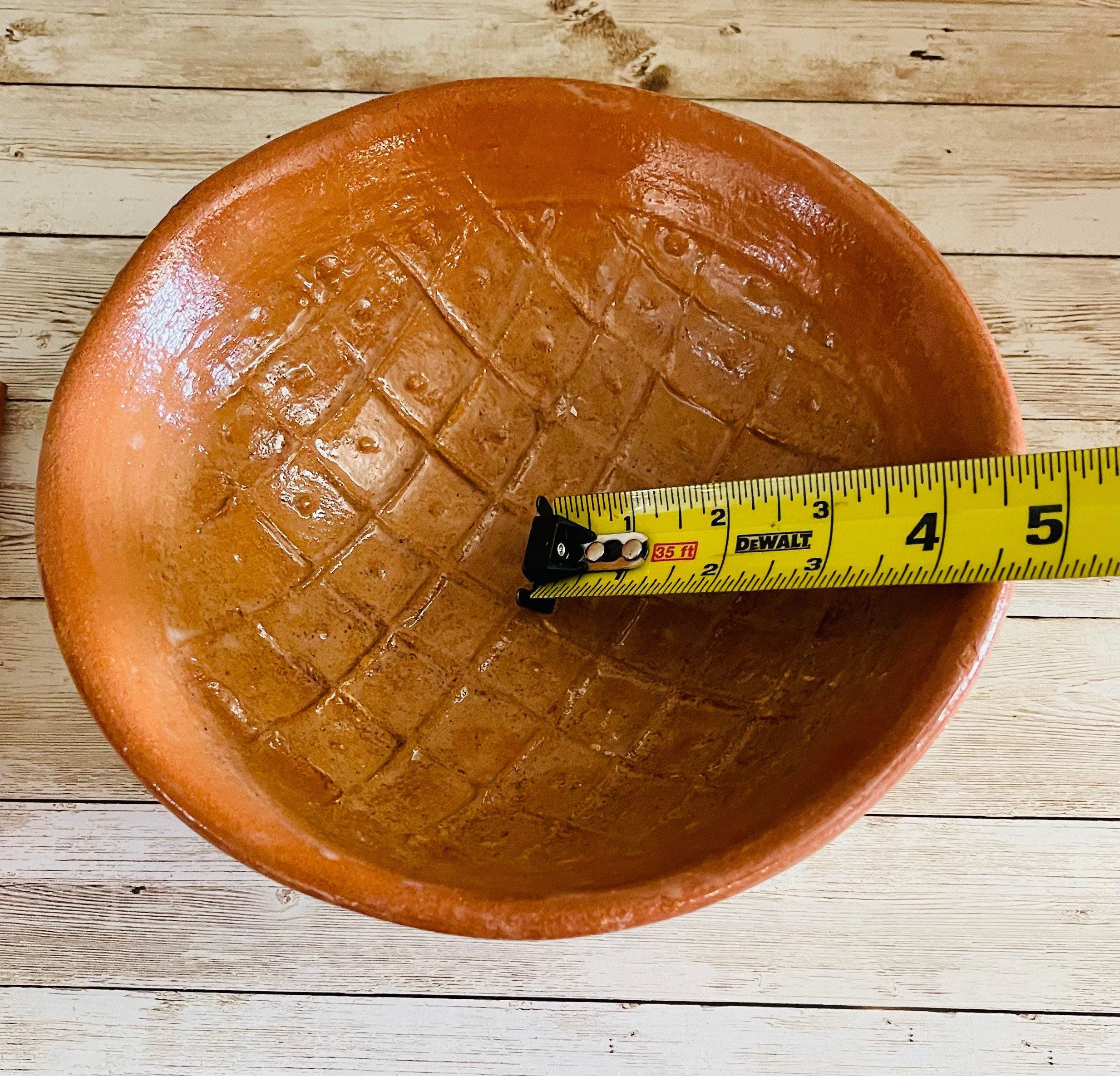 Authentic Mexican Molcajete with Spoon Molcajete Mexicano de Barro con Cuchara